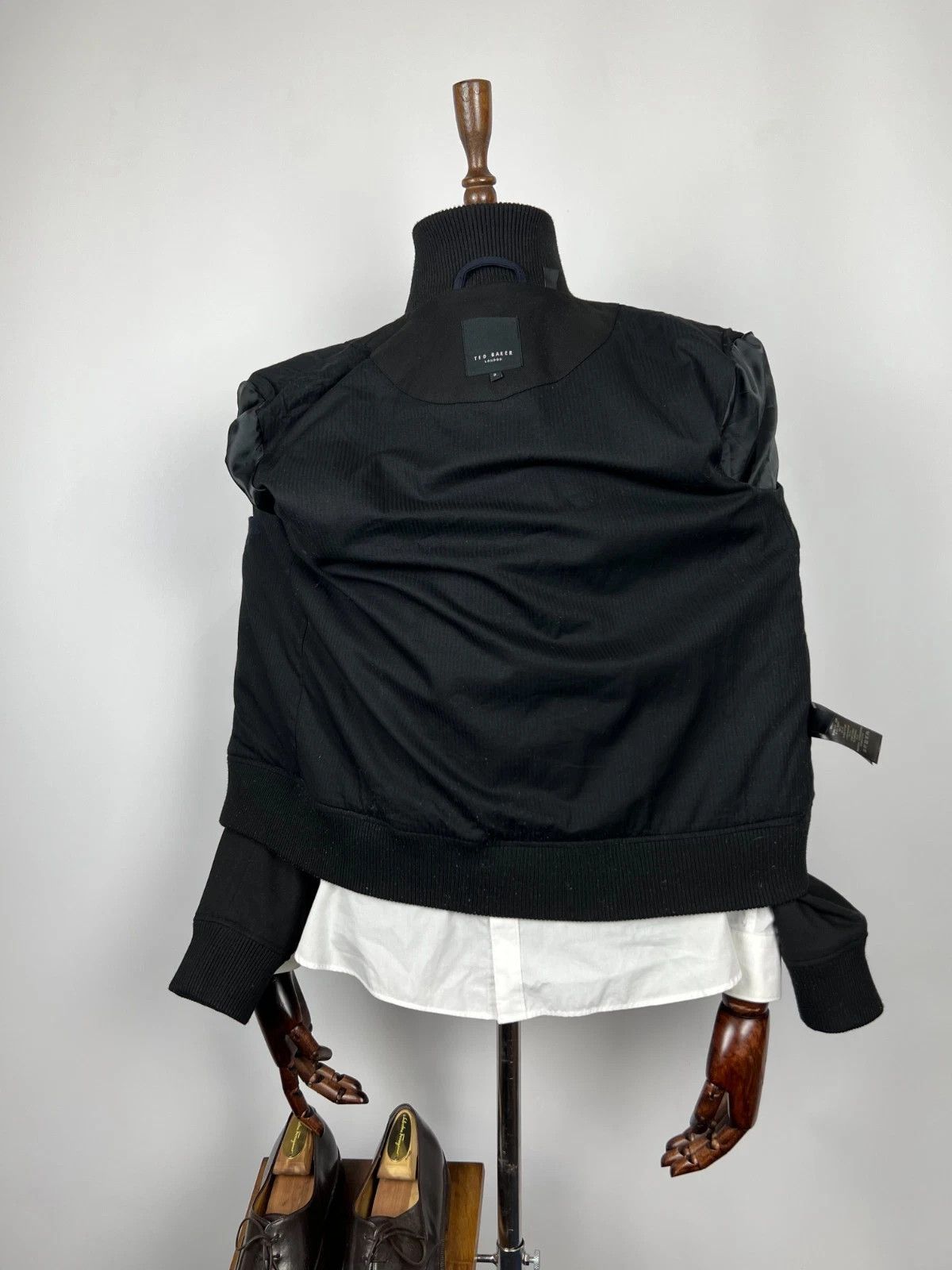 Ted Baker Ted Baker London Full Zip Black Casual Bomber Jacket Size 3 Size US M / EU 48-50 / 2 - 9 Thumbnail