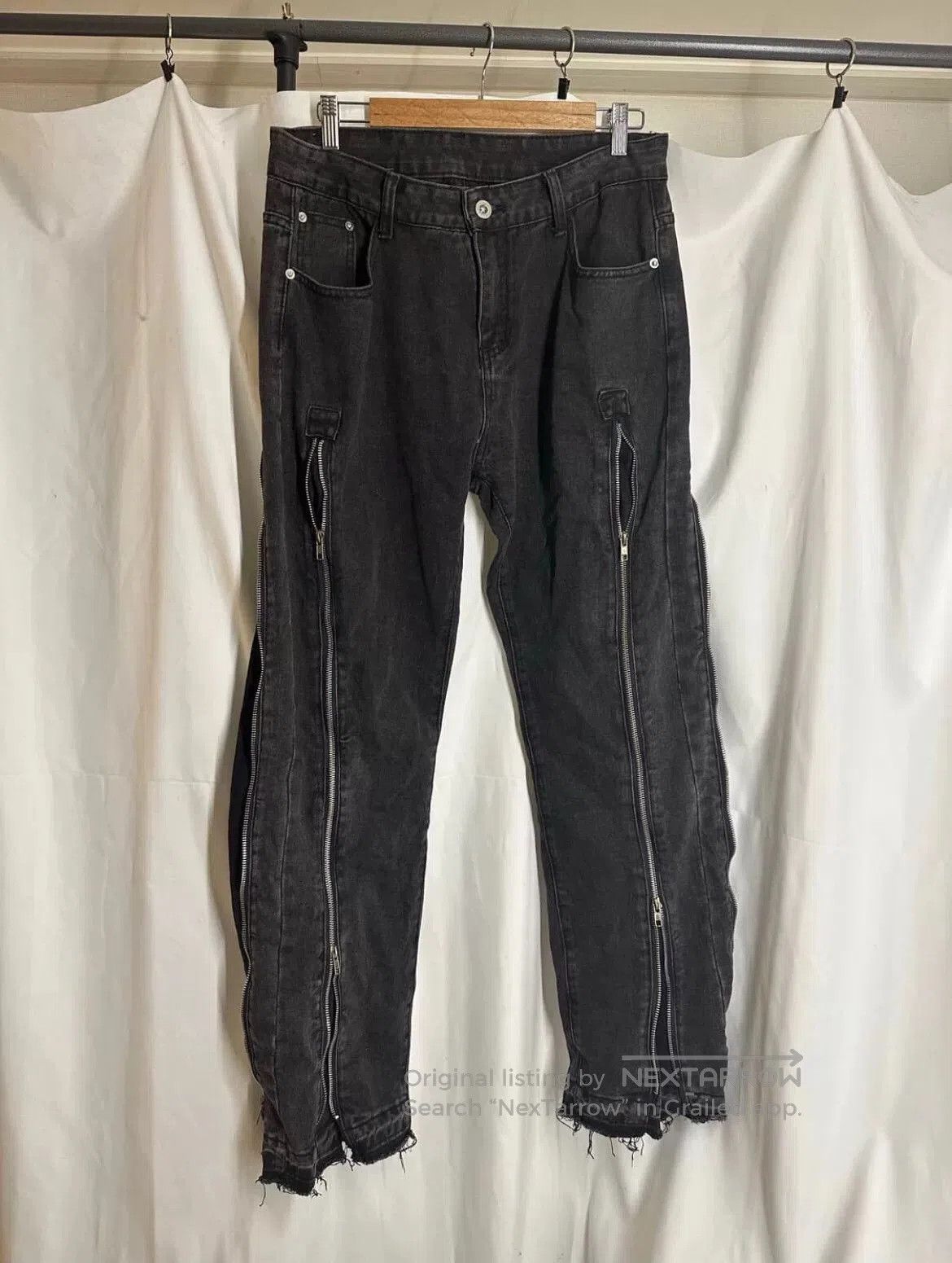 Japanese Brand Vintage Japanese Zip Detail Denim Pants. Size US 41 - 1 Thumbnail