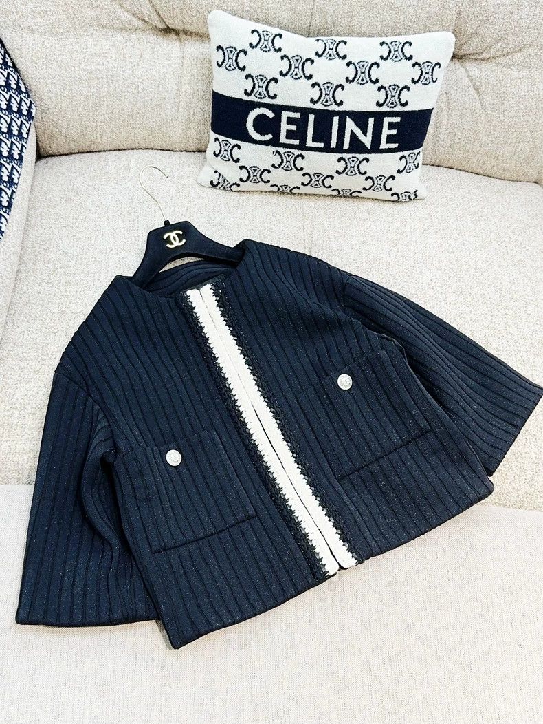 Chanel Chanel 22C Early Spring Vacation Series Solid Color Stripe Size XXS / US 00 / IT 34 - 2 Thumbnail