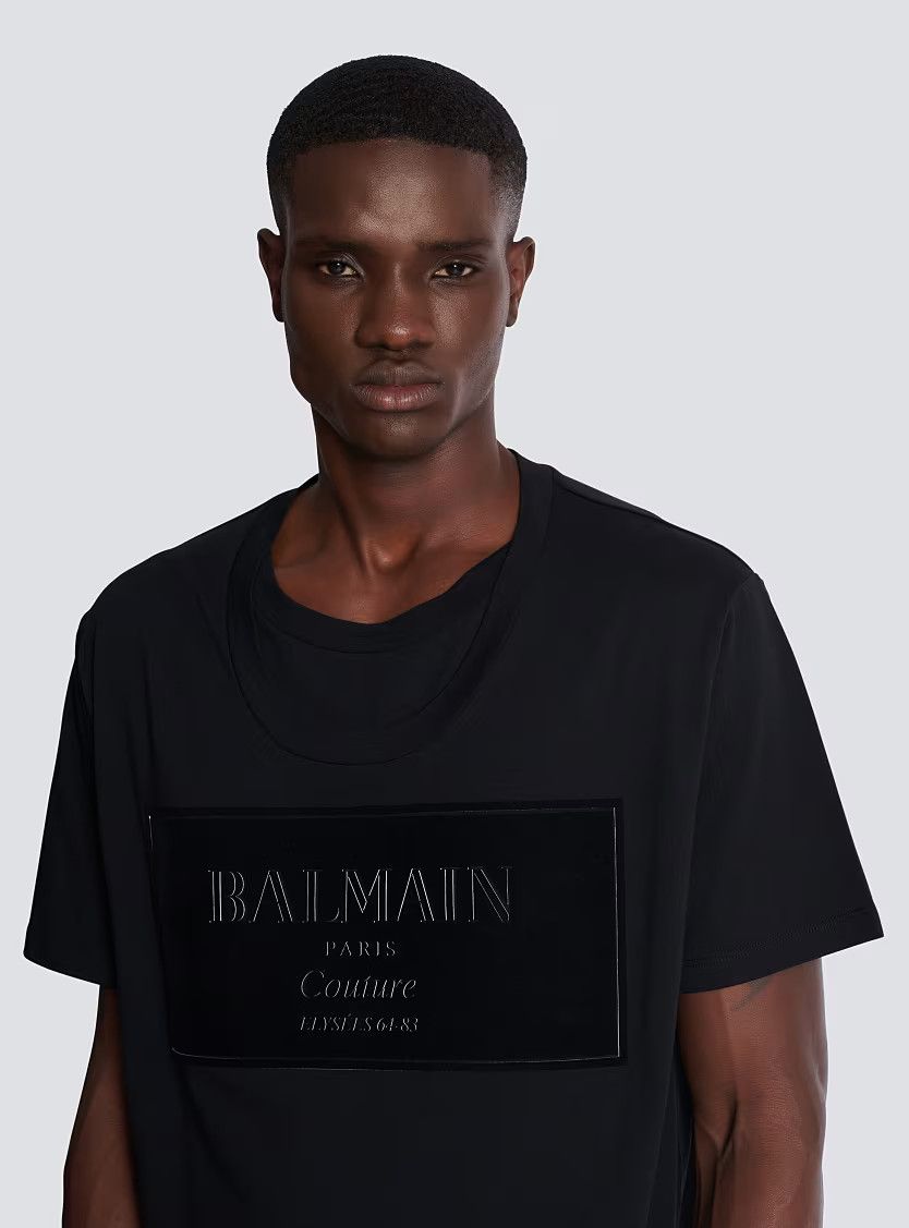 Balmain o1s1wg110126 Big Couture Label Flock T-Shirt in Black Size US XL / EU 56 / 4 - 6 Thumbnail