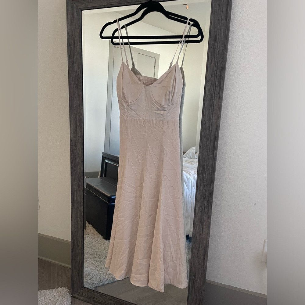 express beige dress Jluxlabel Women's Back To You Maxi Dress main image 0