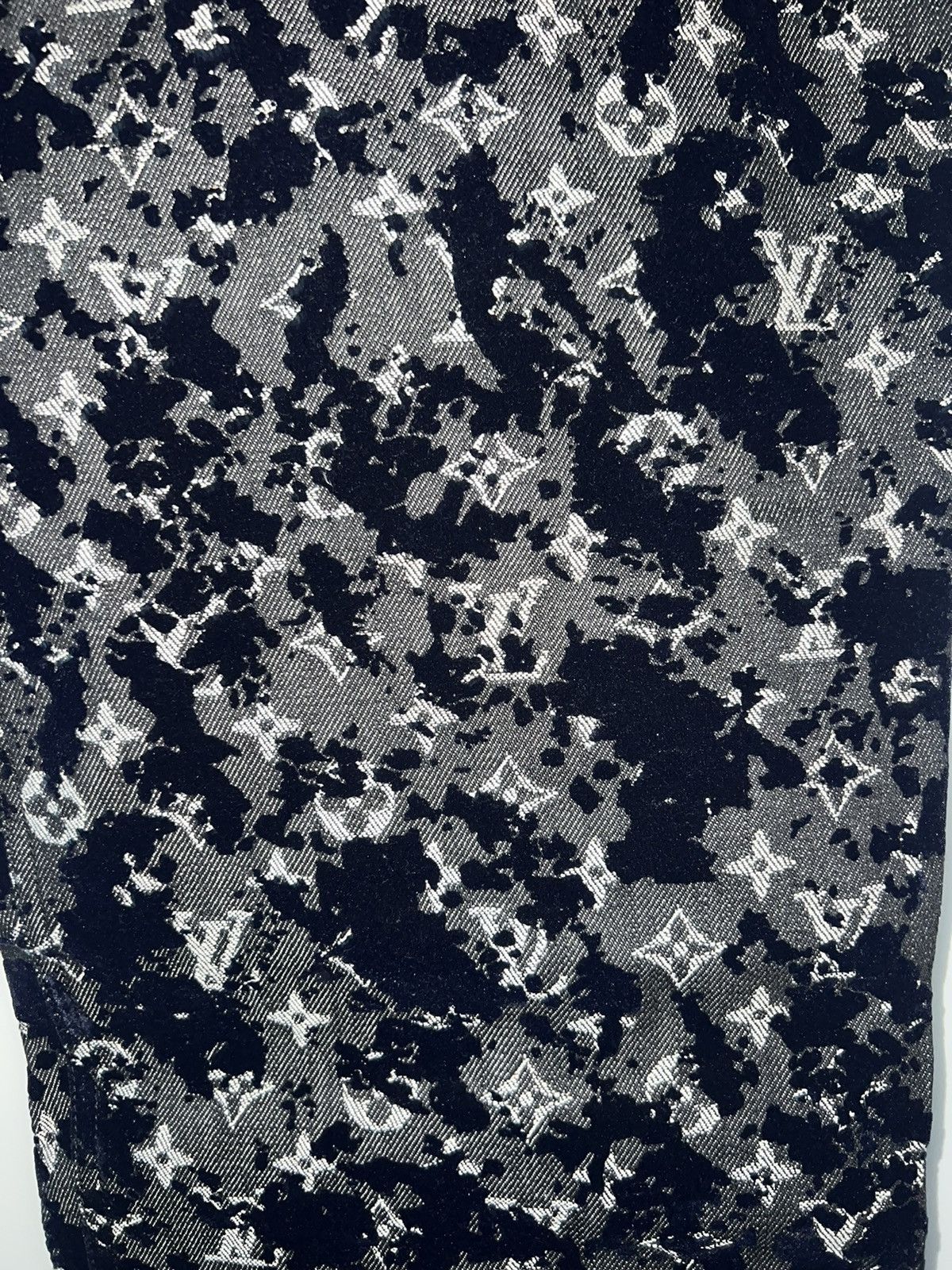 Louis Vuitton Louis Vuitton Flocked Denim Size US 38 / EU 54 - 2 Thumbnail