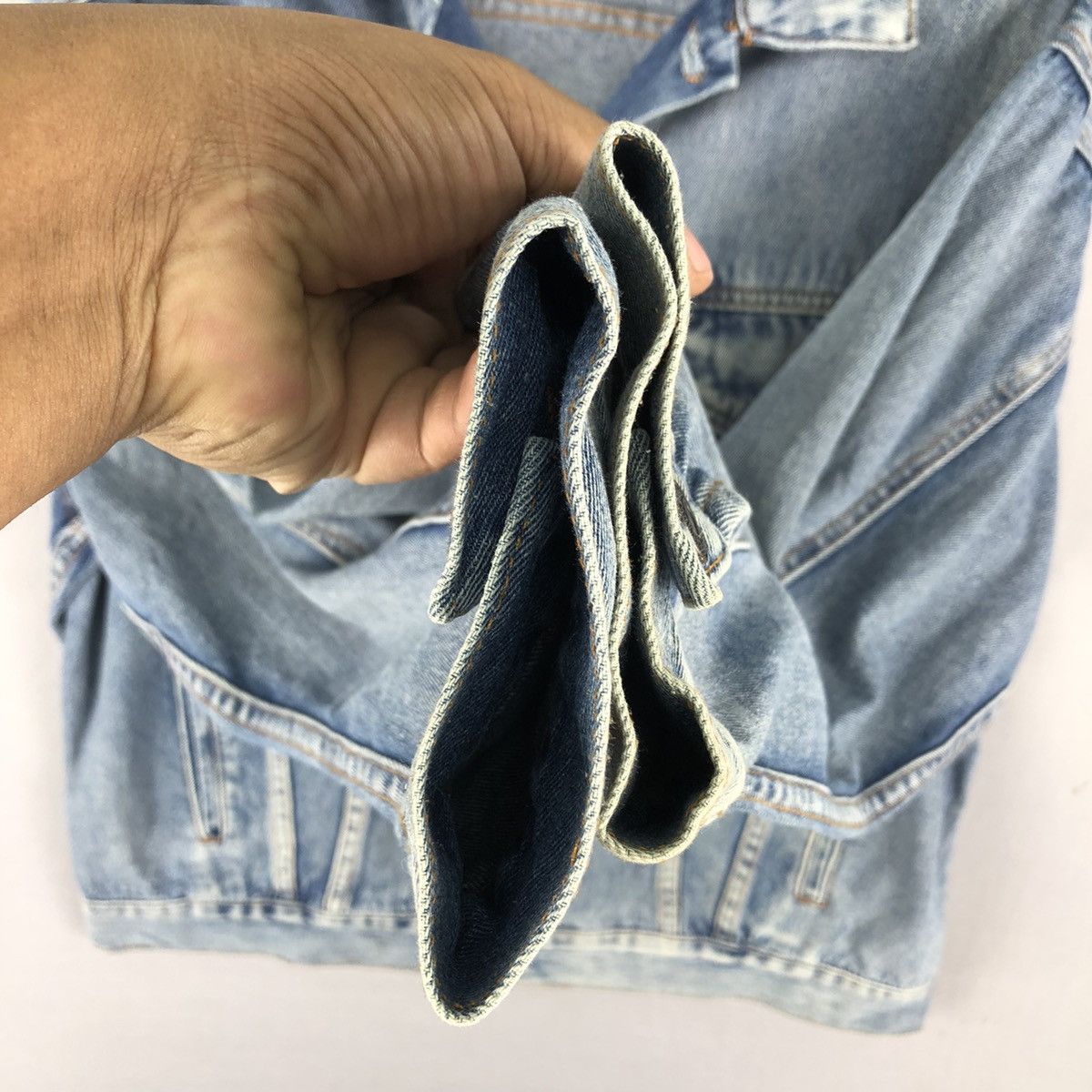 Japanese Brand Vintage Trucker Jacket Light Blue Denim by One Way Size US L / EU 52-54 / 3 - 12 Thumbnail