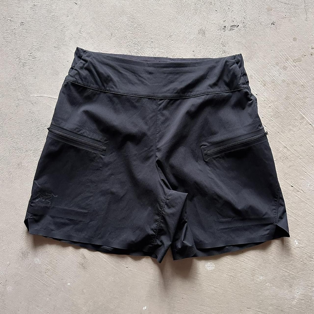 Arc'teryx arcteryx women's black aestas shorts Size 25" / US 0 / IT 36 - 1 Thumbnail