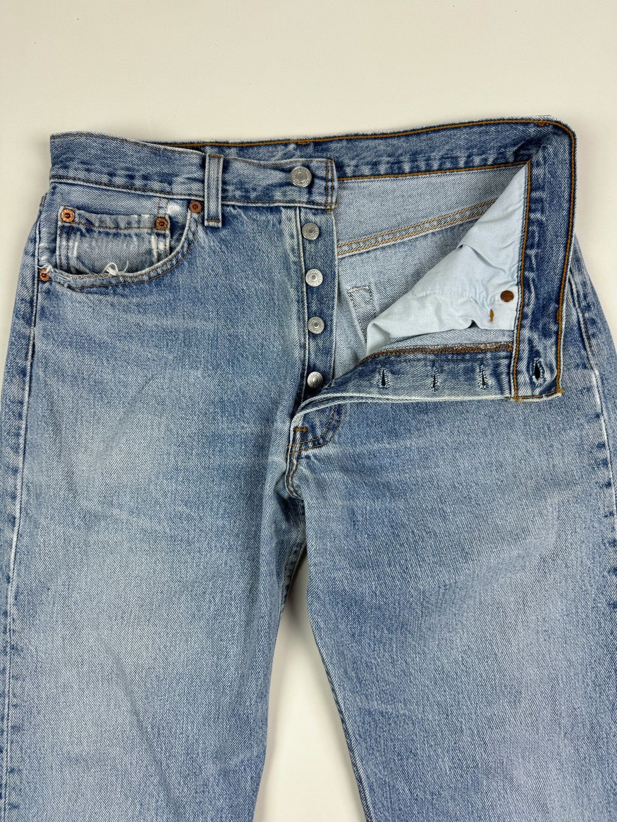 Levi's 90’s Distressed Levi’s 501 Washed Blue Jeans Pants Made USA Size US 32 / EU 48 - 9 Thumbnail