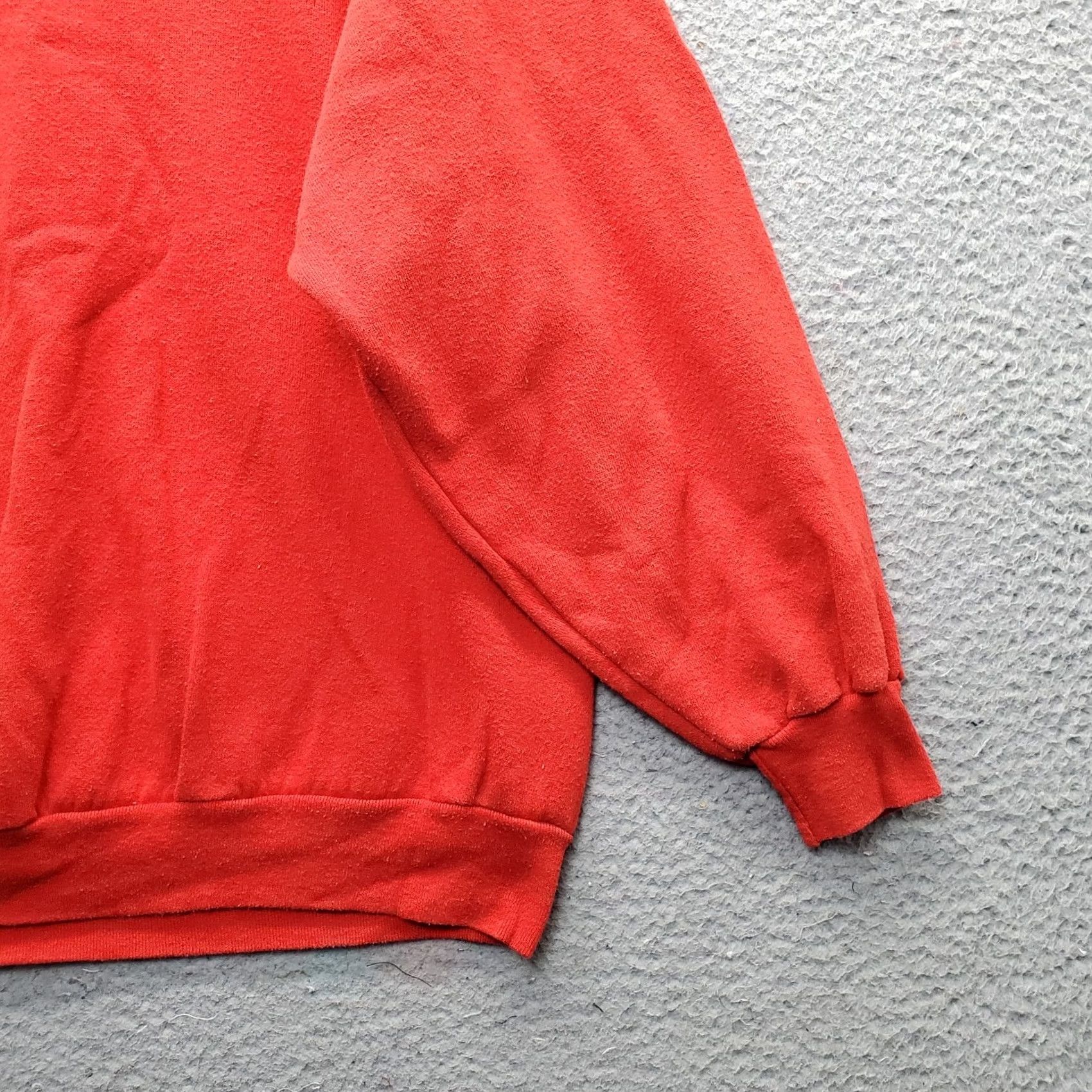 Vintage TNT Unisex XL Red Santa & Reindeers Christmas Sweatshirt Shirt Size US XL / EU 56 / 4 - 8 Thumbnail