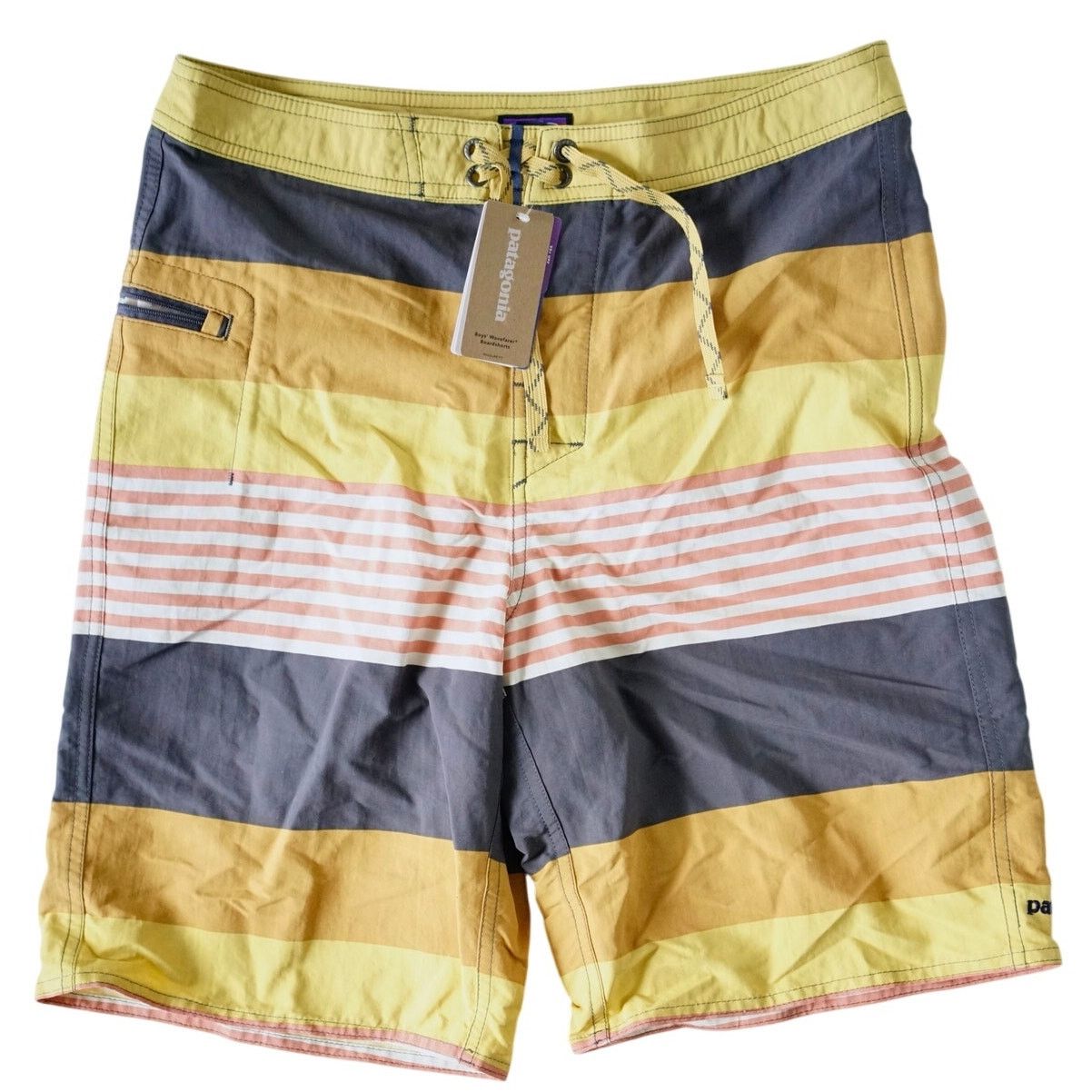 Patagonia Patagonia Wavefarer Board Shorts Youth 18 Size US 29 - 1 Thumbnail