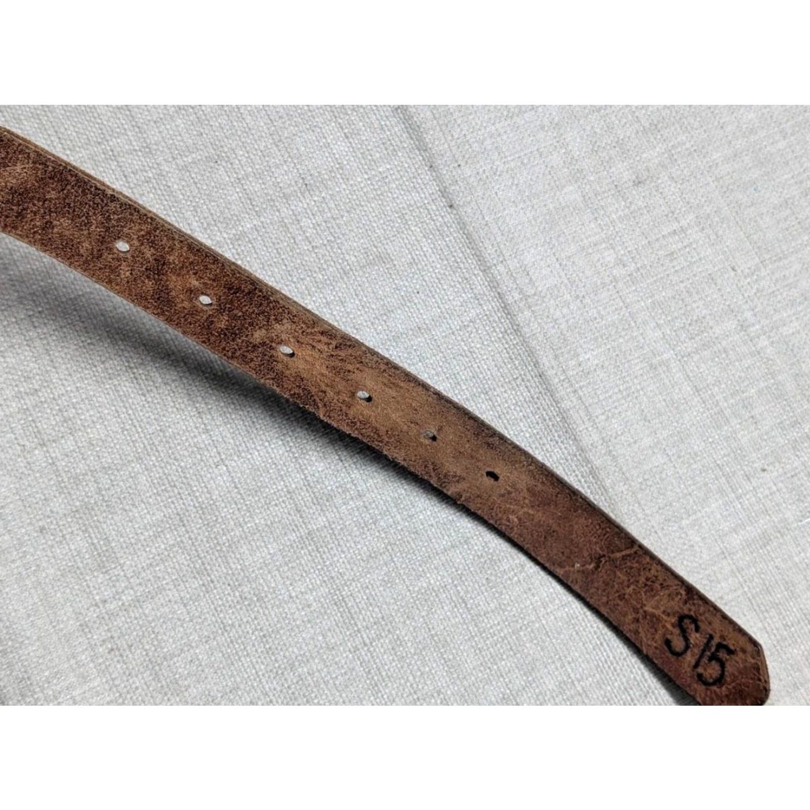 Vintage VINTAGE handcrafted western belt Tooled 34 Brown Cowhide Leather Buckle belt Men 34/36 Western belt Mens Brown Tooled N/A Size 36 - 7 Thumbnail