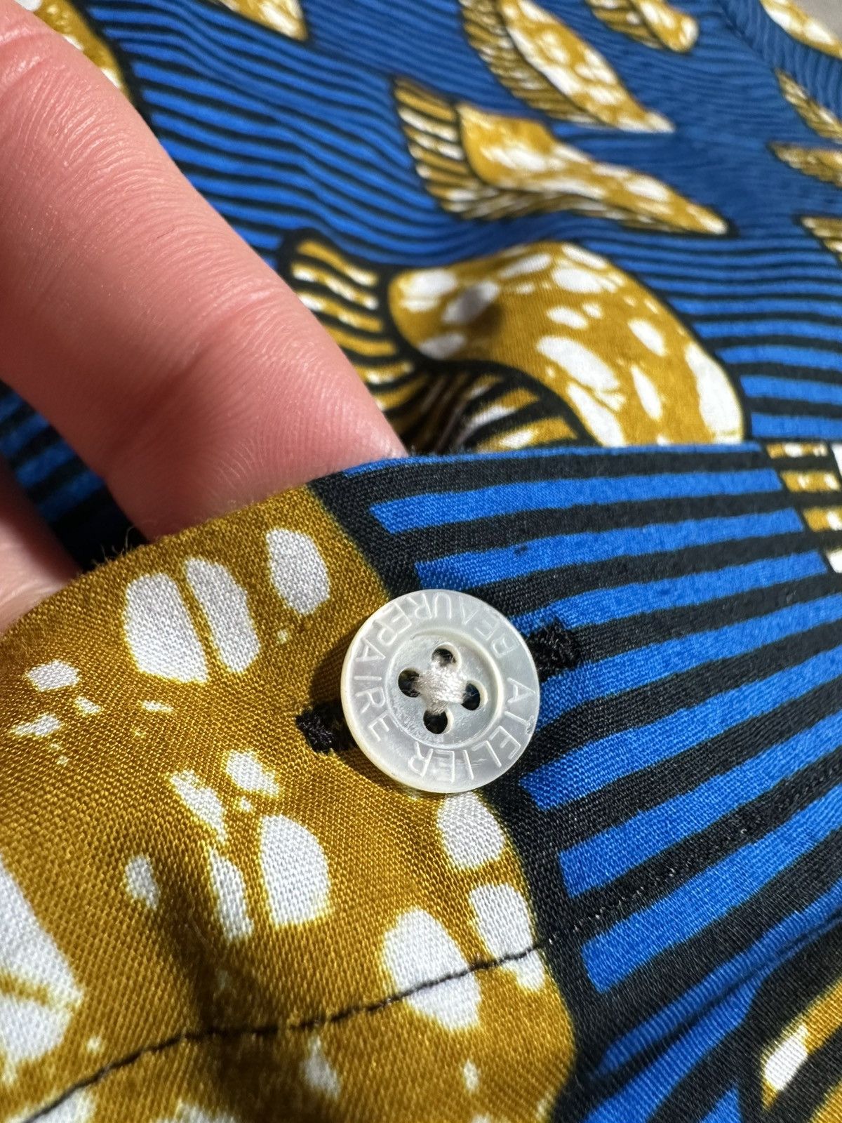 Atelier & Repairs Atelier Beaurepaire Coin Logo Short Sleeve Shirt Size US L / EU 52-54 / 3 - 4 Thumbnail