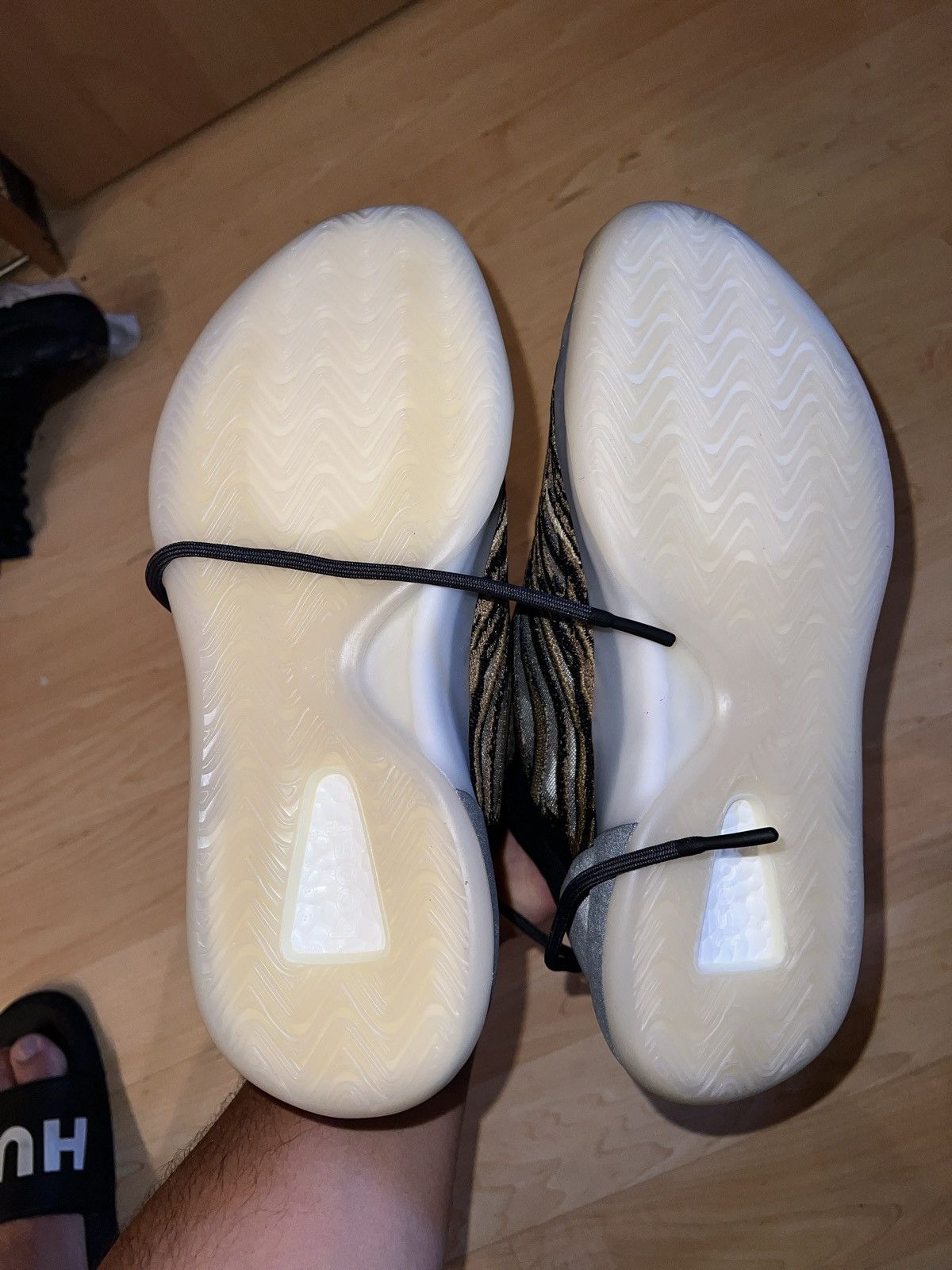 Adidas Adidas Yezzy QNTM Amber Size US 10.5 / EU 43-44 - 5 Thumbnail