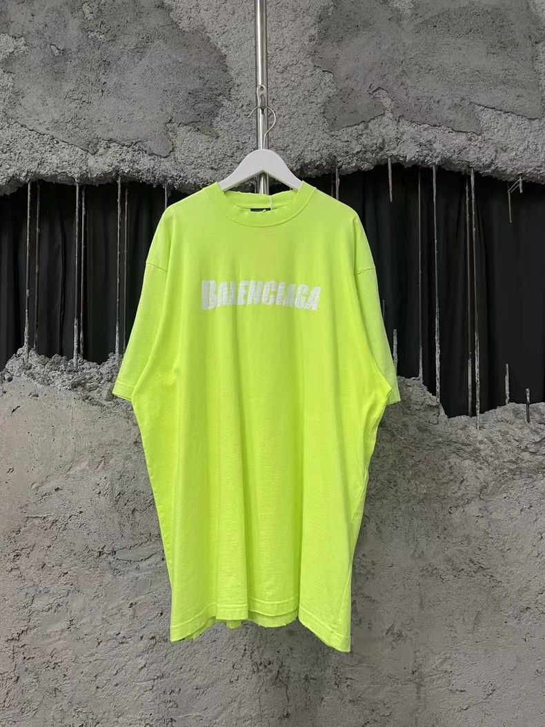 Balenciaga Balenciaga Distressed Short Sleeve Size US XS / EU 42 / 0 - 1 Thumbnail