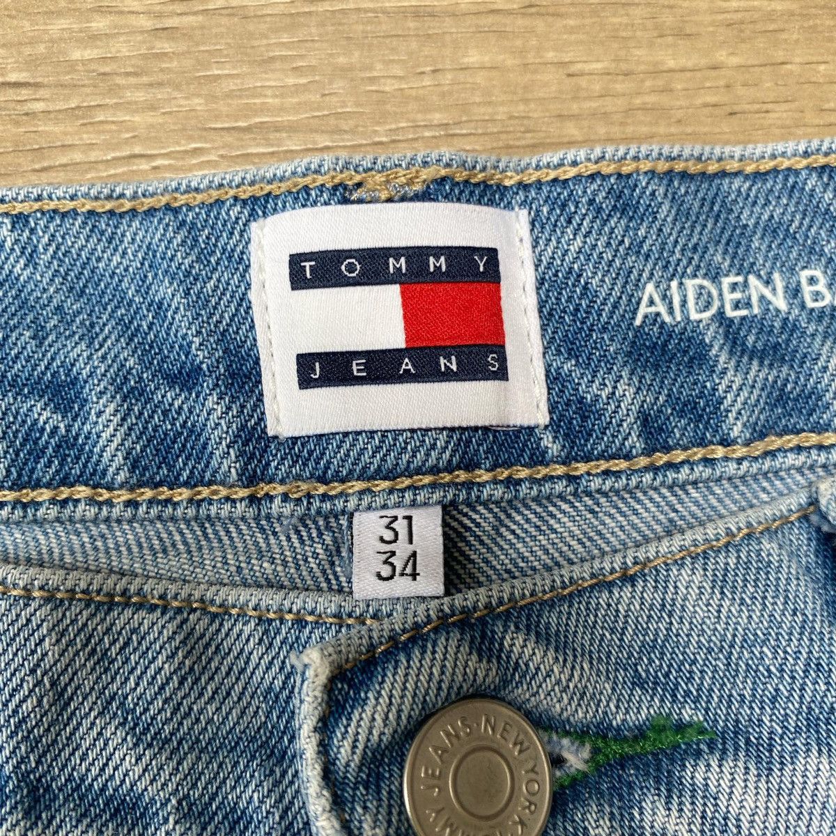 Tommy Hilfiger × Vintage Tommy Hilfiger Aiden Baggy Light Blue Jeans Size US 31 - 5 Thumbnail