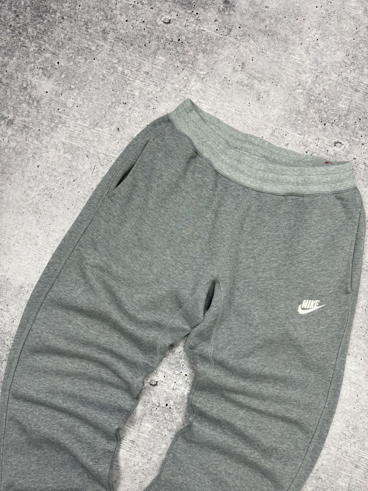 Nike Vintage Nike 90’s Y2K Style Swoosh Logo Sweatpants Joggers Size US 32 / EU 48 - 6 Thumbnail
