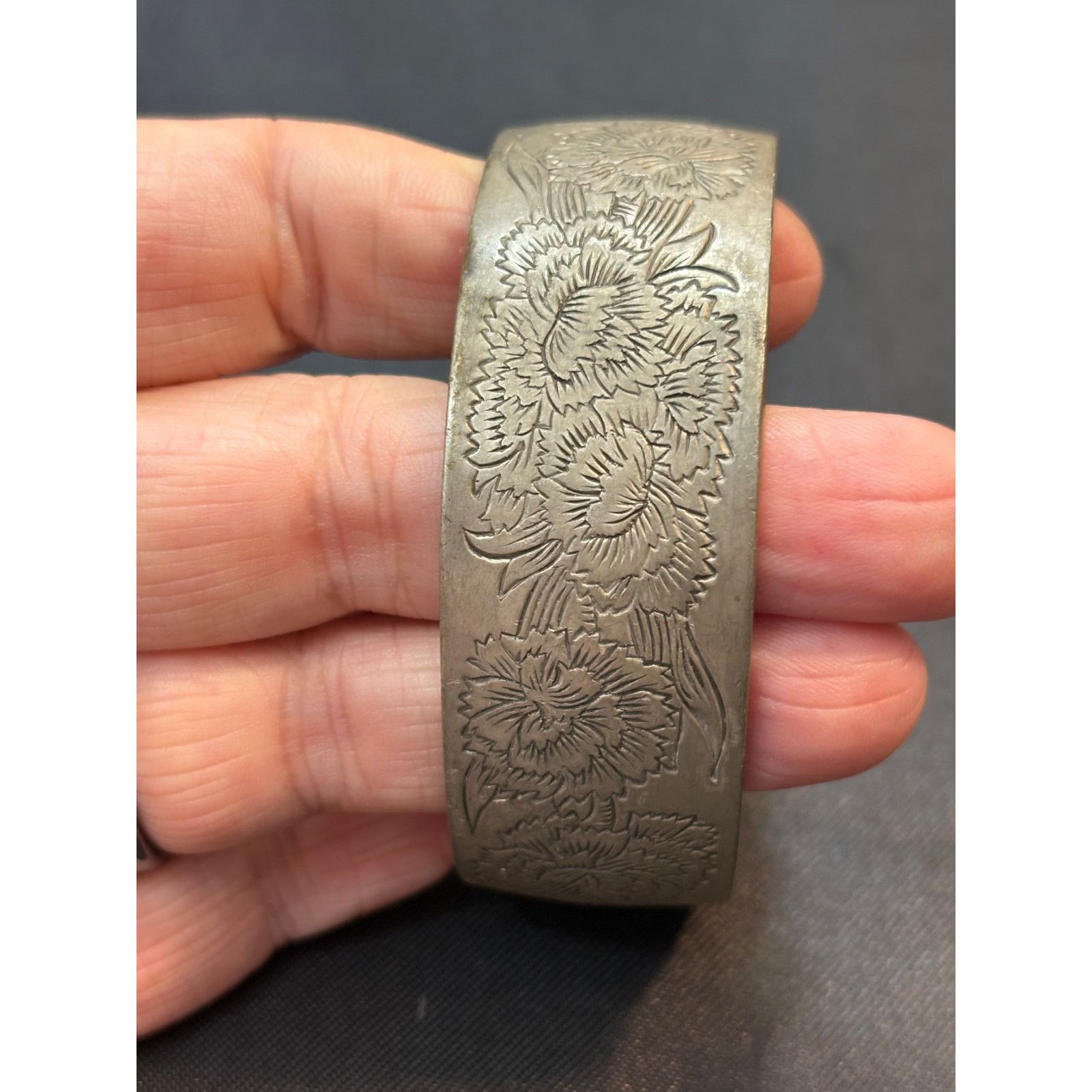 Other VTG Kirk Pewter Floral Etched Cuff Bracelet Sz 7.25” Size ONE SIZE - 4 Thumbnail