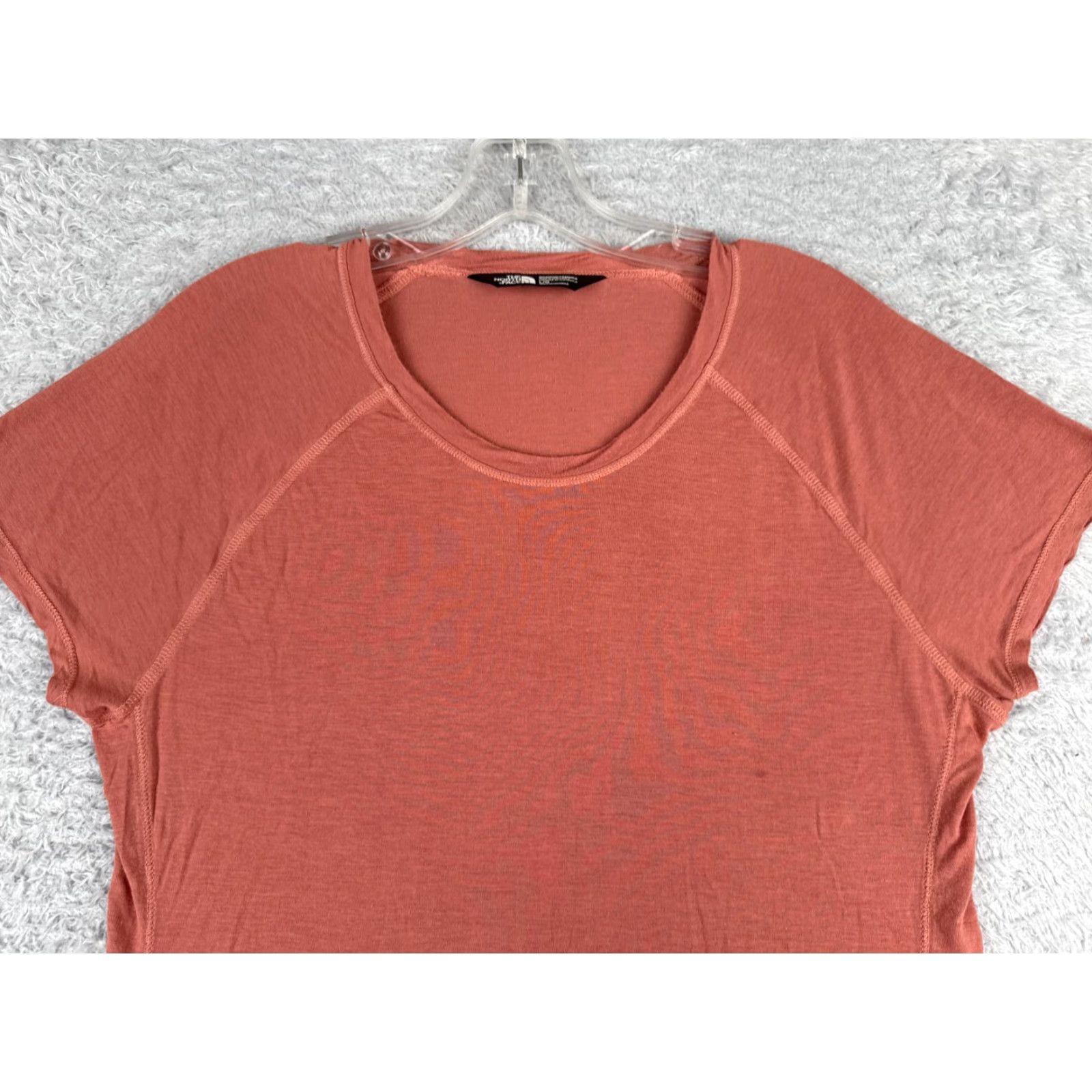 The North Face The North Face Shirt Womens Large Pink Short Sleeve Crew Neck Polyester READ Size L / US 10 / IT 46 - 4 Thumbnail