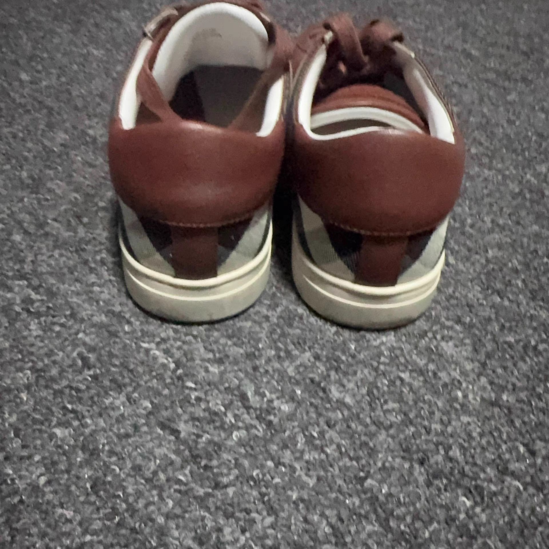 Burberry Burberry Leather Low-Top Sneakers K13 Size US 9 / EU 42 - 3 Thumbnail
