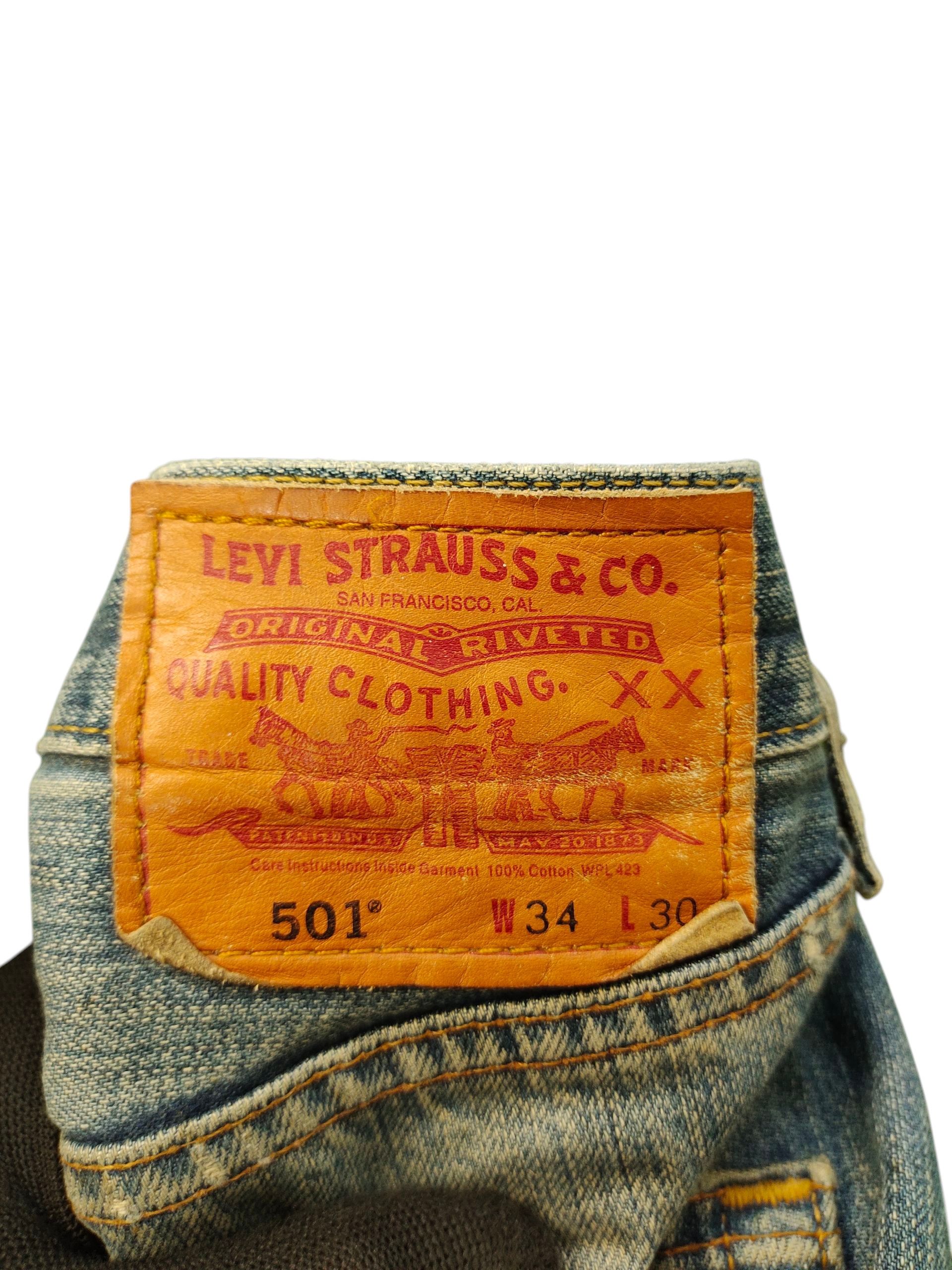 Levi's Vintage Levis 501 Clawmark Distress Faded Jeans Size US 34 / EU 50 - 11 Thumbnail