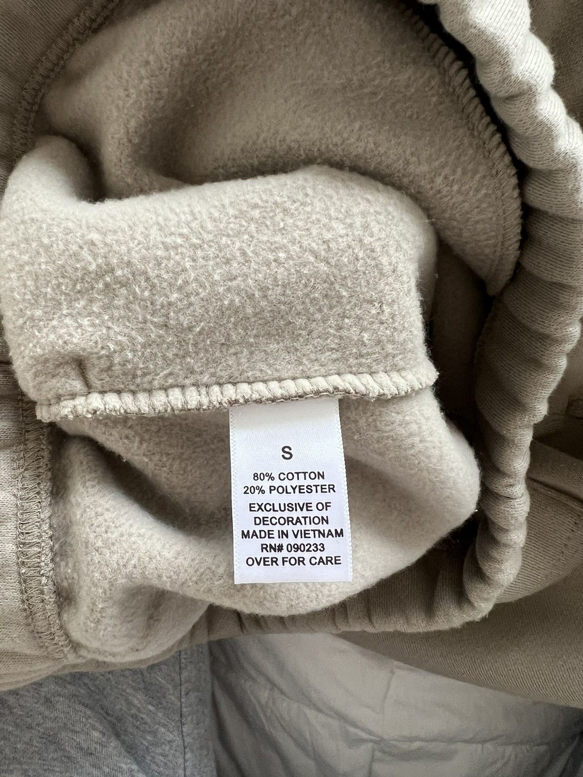 Fear of God Essentials sweats Olive Size US 32 / EU 48 - 4 Thumbnail