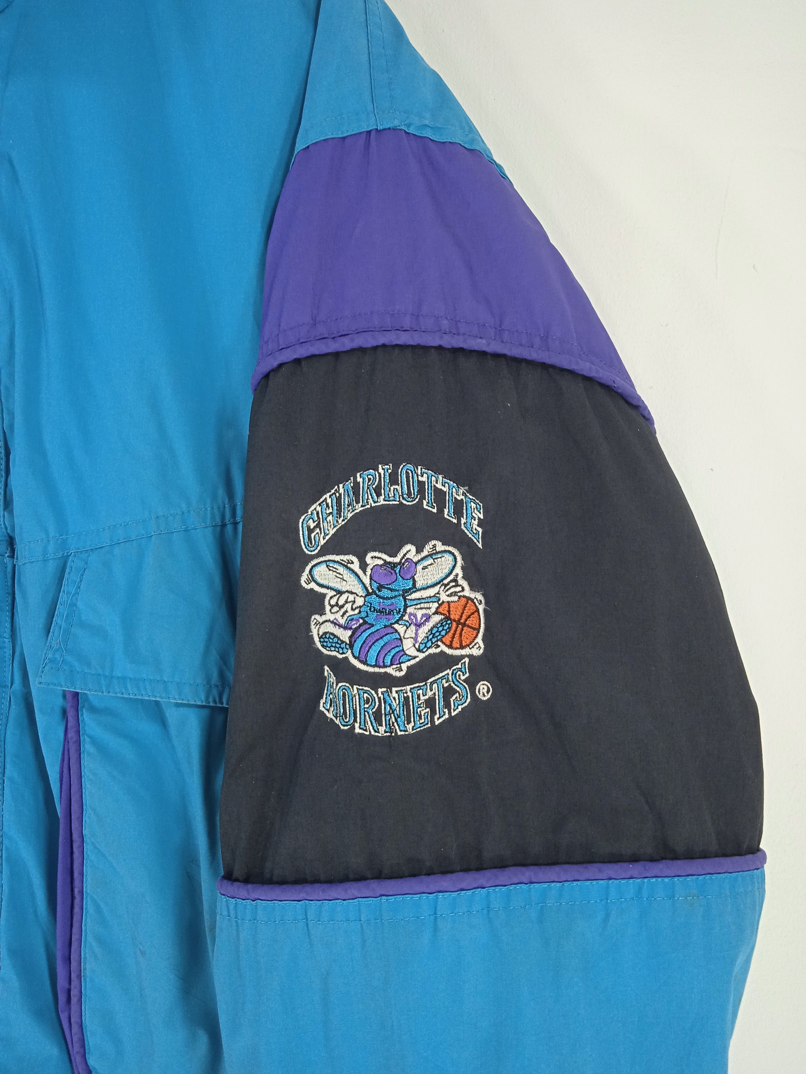 NBA Vintage Nba Charlotte Nutmeg Light Jacket Rare Design Size US M / EU 48-50 / 2 - 8 Thumbnail