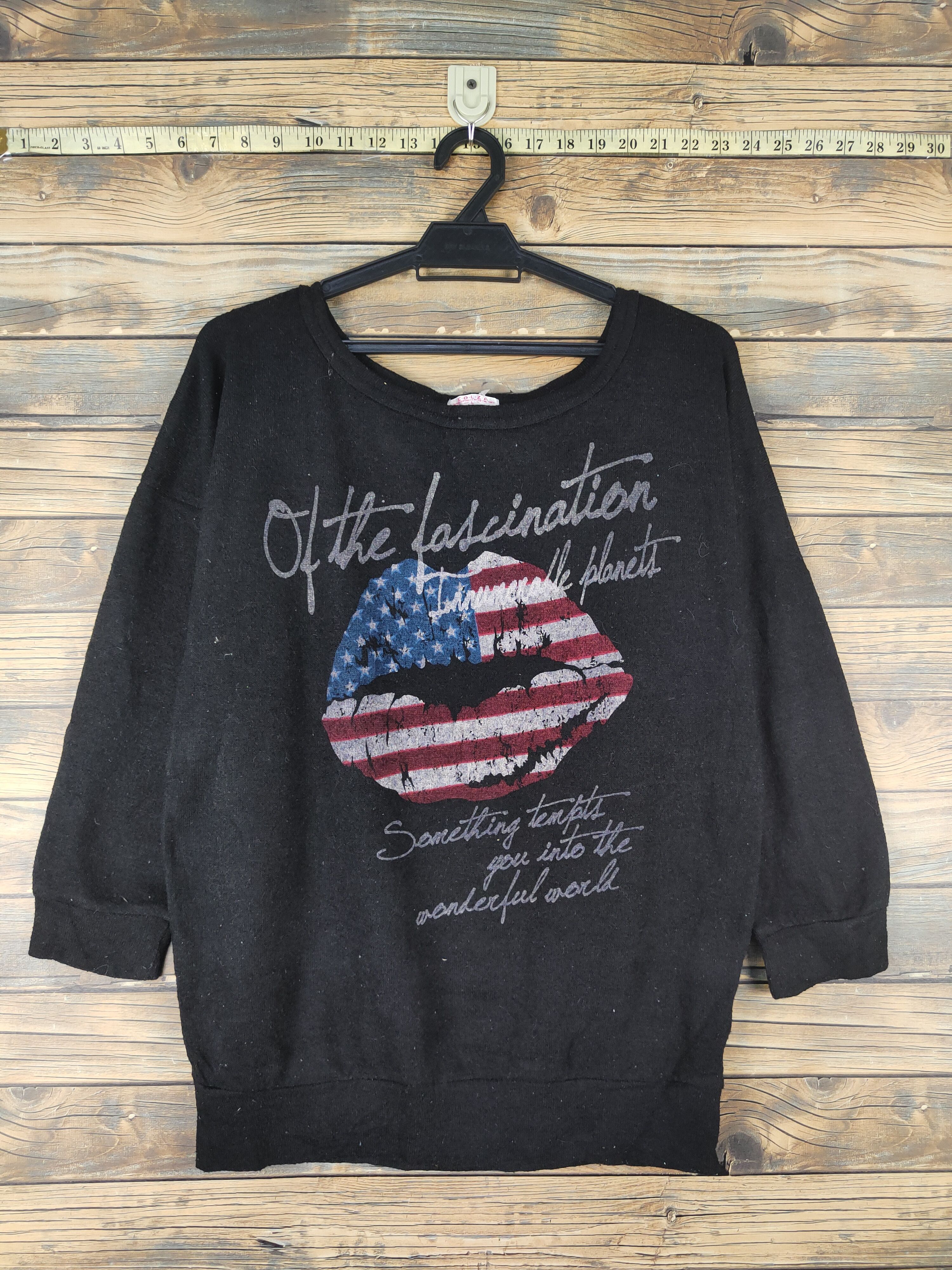 Homespun Knitwear × Japanese Brand × Vintage C.o.l.z.a Black lips Knitwear Sweatshirts #W1520 Size L / US 10 / IT 46 - 1 Thumbnail