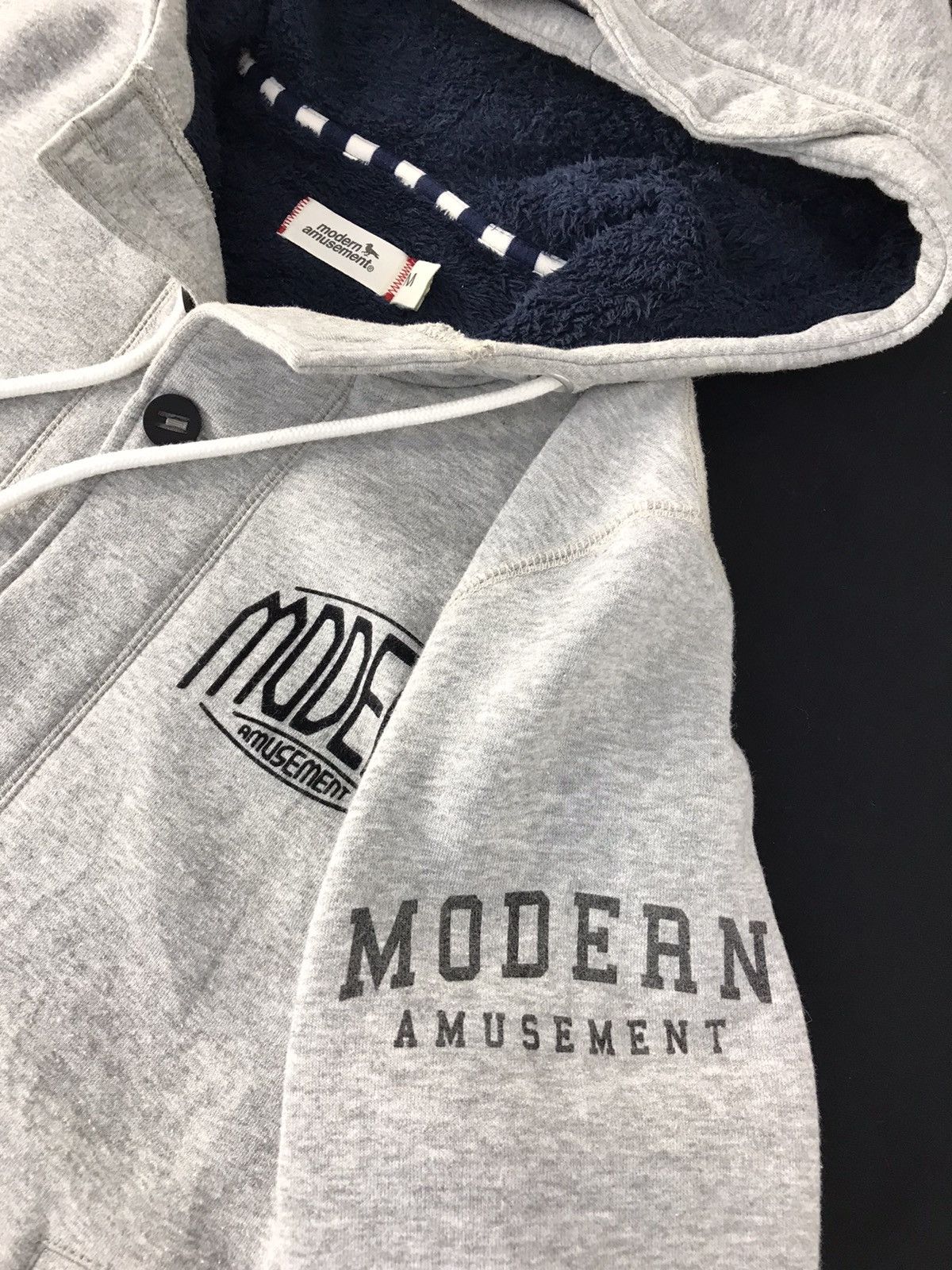 Japanese Brand × Vintage Vintage Modern Amusement Button Up Sweater Hoodie Size US M / EU 48-50 / 2 - 5 Thumbnail