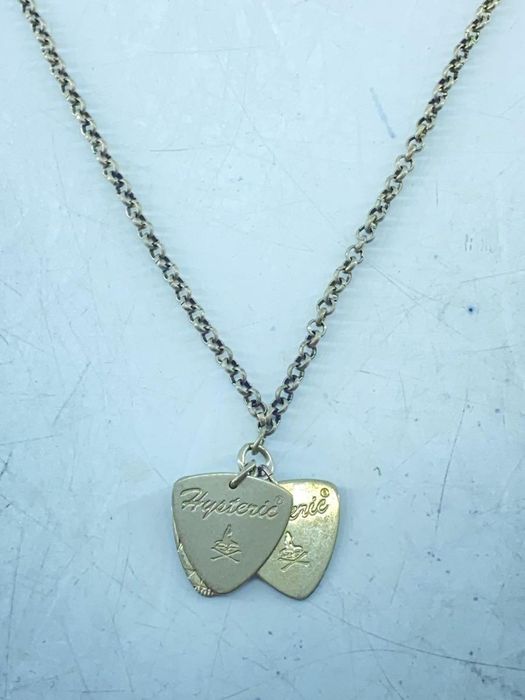 Hysteric Glamour Multi Guitar Pick Necklace | Grailed
