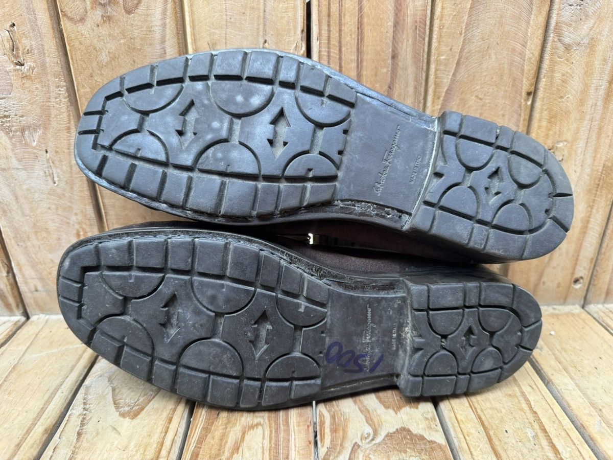 Salvatore Ferragamo Salvatore Ferragamo brown suede leather loafers EUR 42 EE Size US 8 / EU 41 - 20 Thumbnail