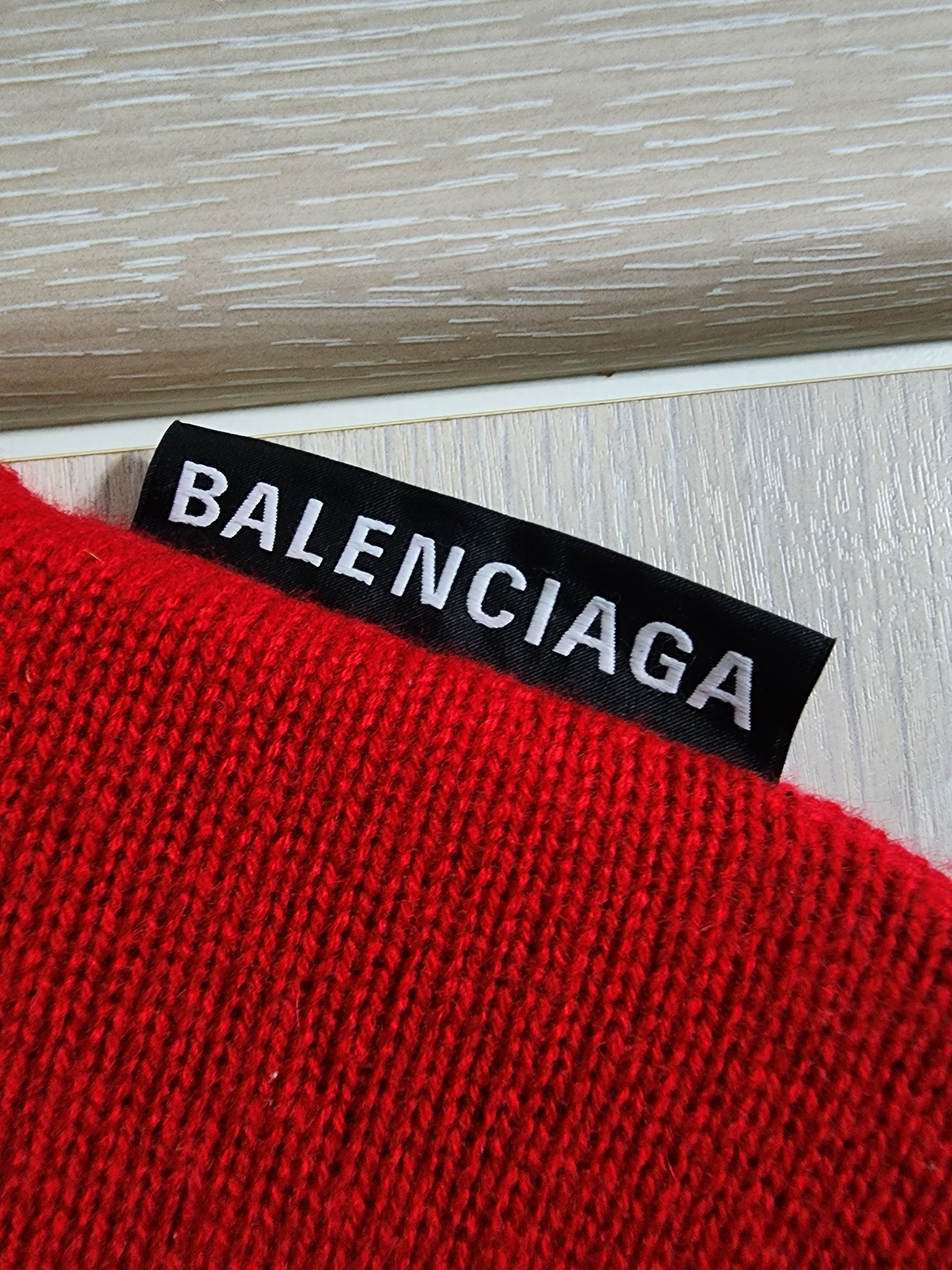 Balenciaga Logo Cashmere Sweater Size US S / EU 44-46 / 1 - 4 Thumbnail