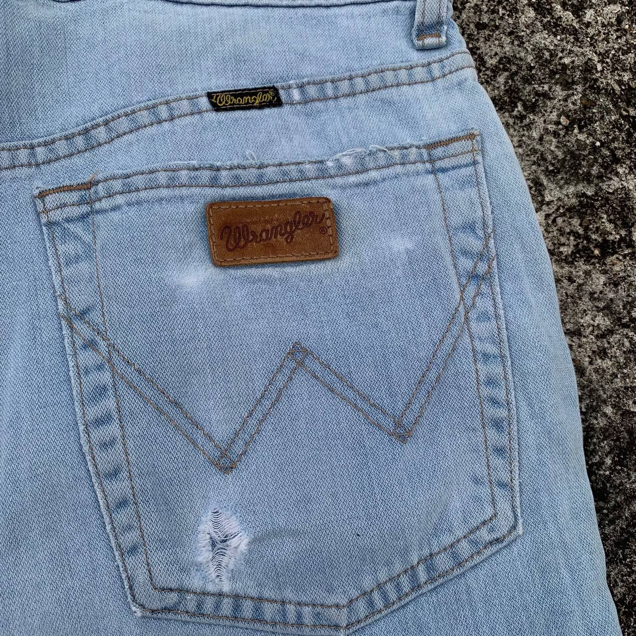 Wrangler Vintage Wrangler Jeans Light Wash Denim Japanese Brand Size US 31 - 10 Thumbnail