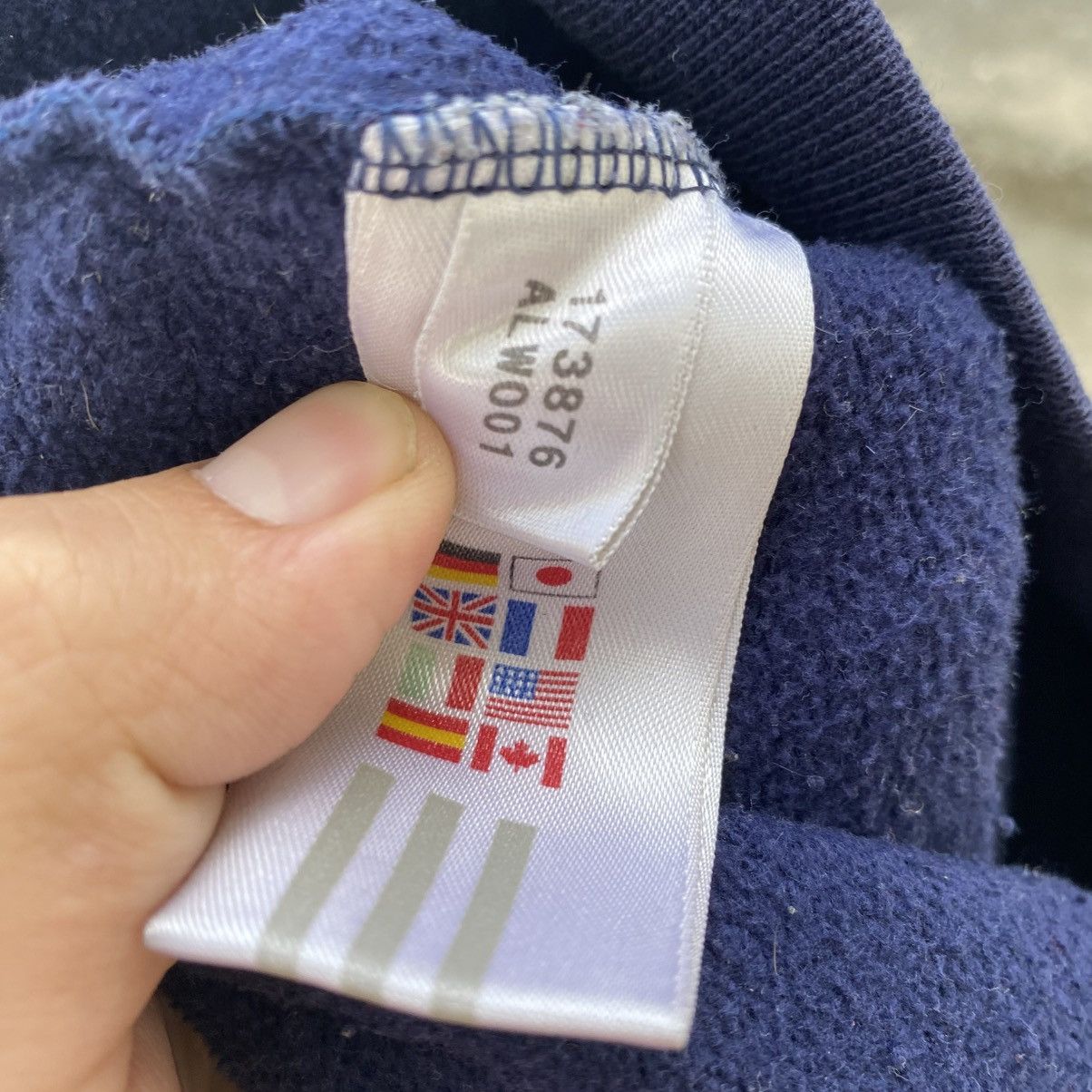 Adidas RARE Adidas Old English Spellout Distressed Hoodie 2002 Size US XL / EU 56 / 4 - 9 Thumbnail