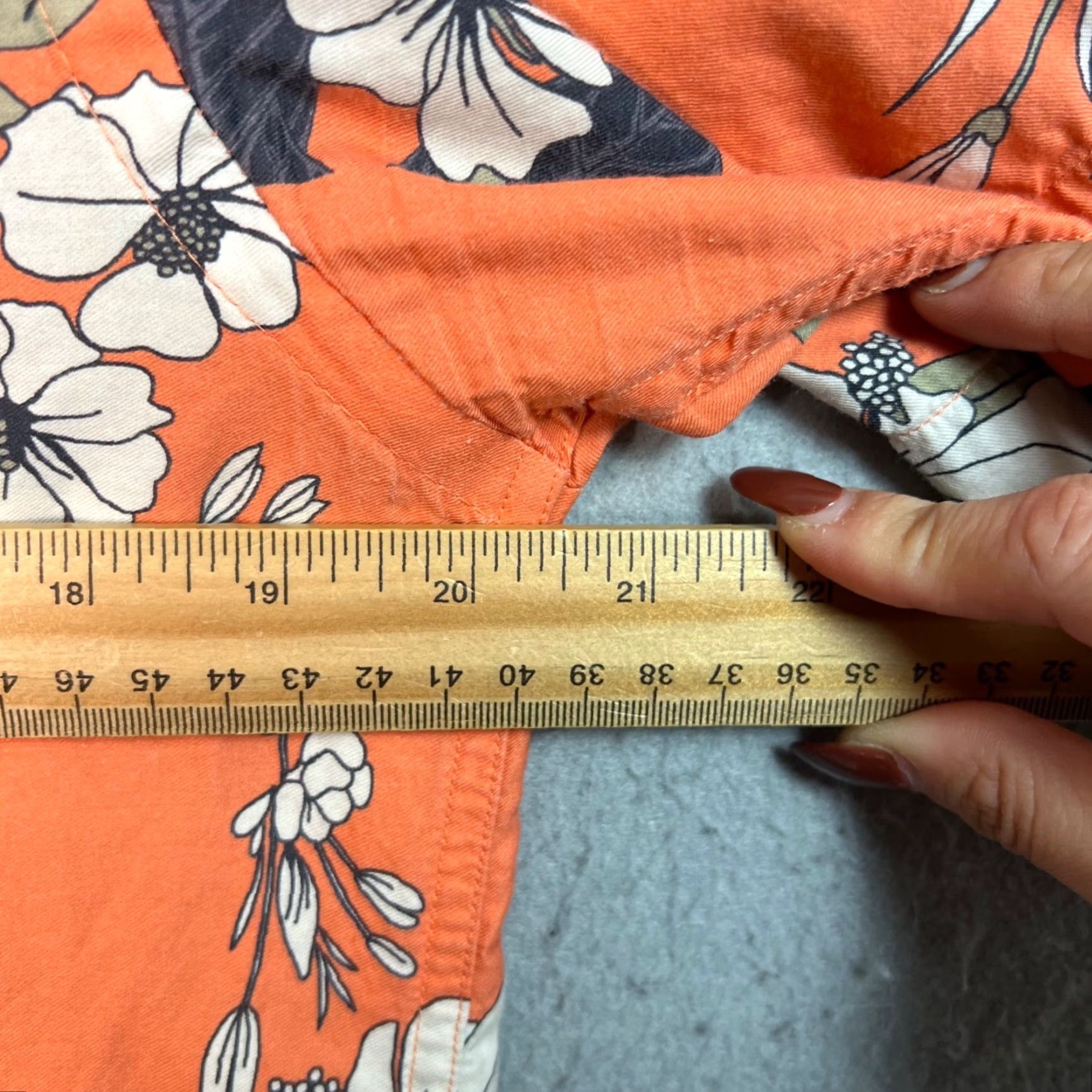Cremieux Cremieux Mens Small Floral Hawaiian Shirt Orange/Navy Cotton Blend Short Sleeve Shirt Adults Small Floral Hawaiian Theme Pockets Mens Size US S / EU 44-46 / 1 - 5 Thumbnail