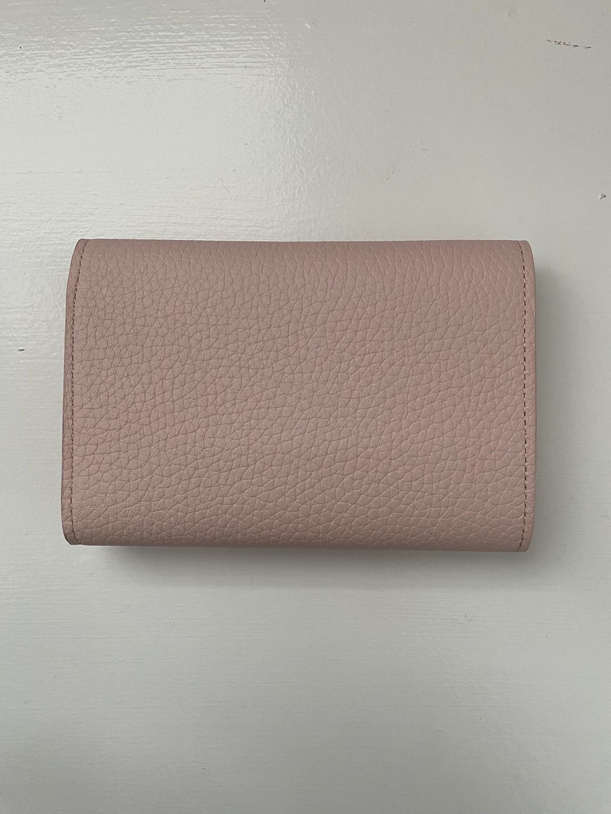 Louis Vuitton Authentic Louis Vuitton Capucines Wallet Size ONE SIZE - 3 Thumbnail