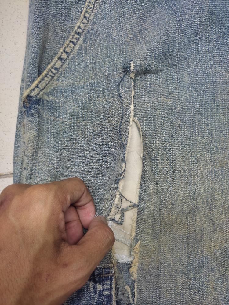 Vintage × Wrangler VINTAGE WRANGLER CARGO JEANS DISTRESSED STYLE Size US 41 - 9 Thumbnail