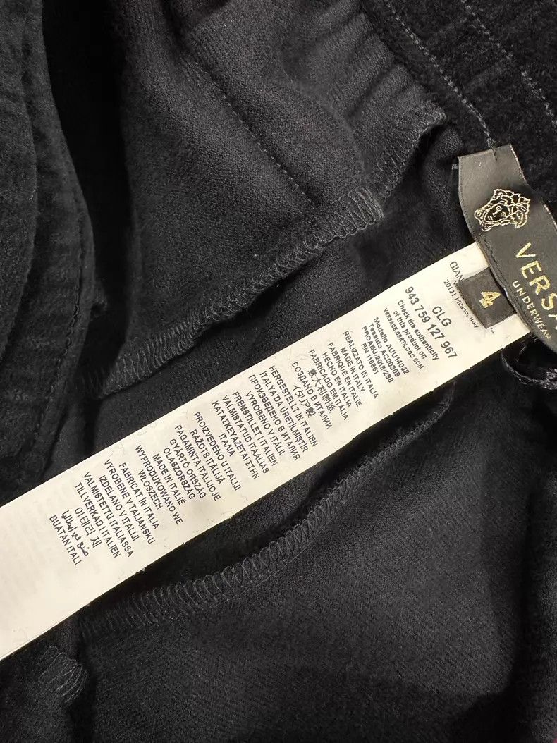 Other Versace Black velvet slacks Size 40" / US 18 - 9 Thumbnail