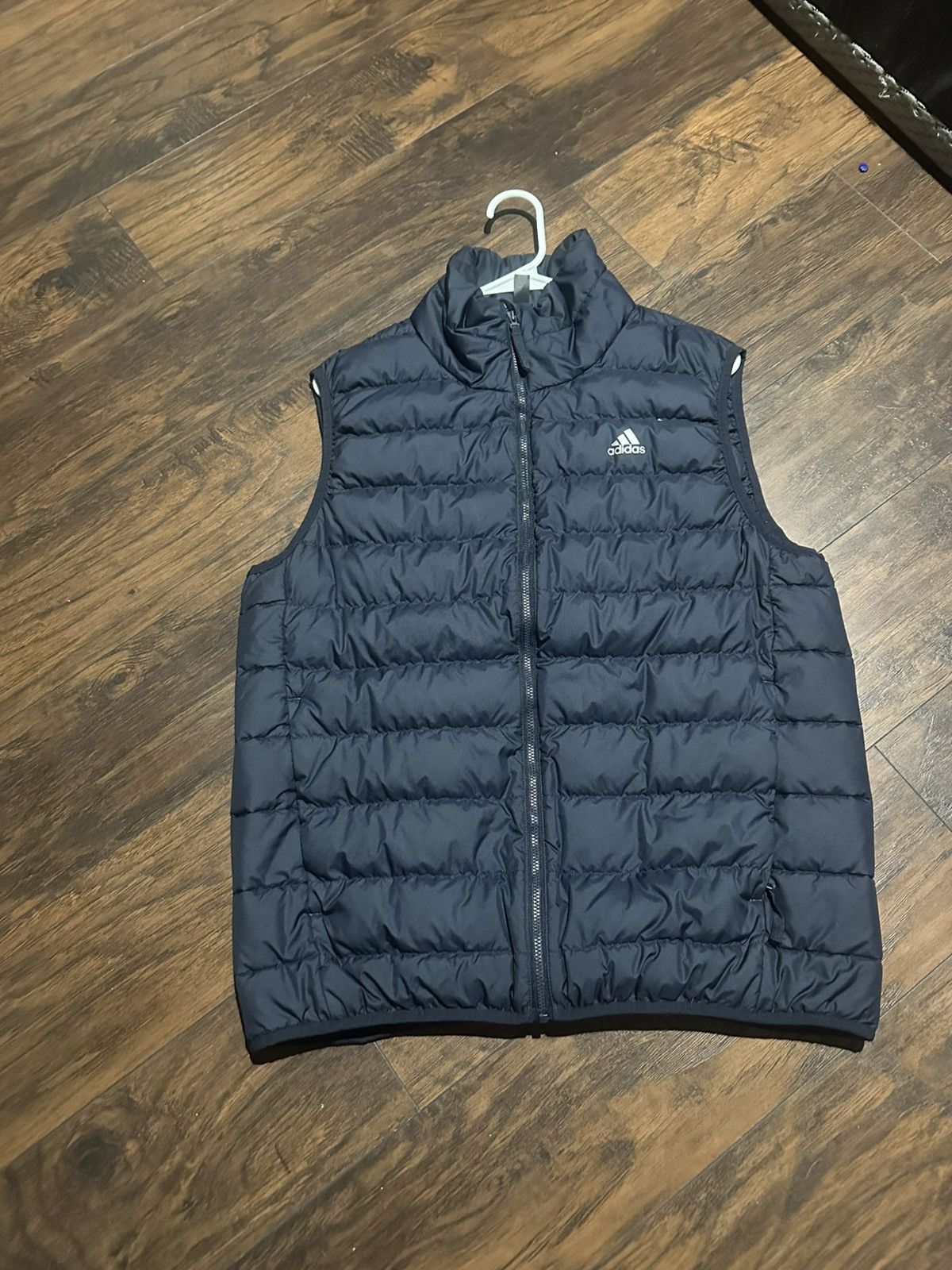Adidas Adidas puffer Vest Size US M / EU 48-50 / 2 - 1 Thumbnail