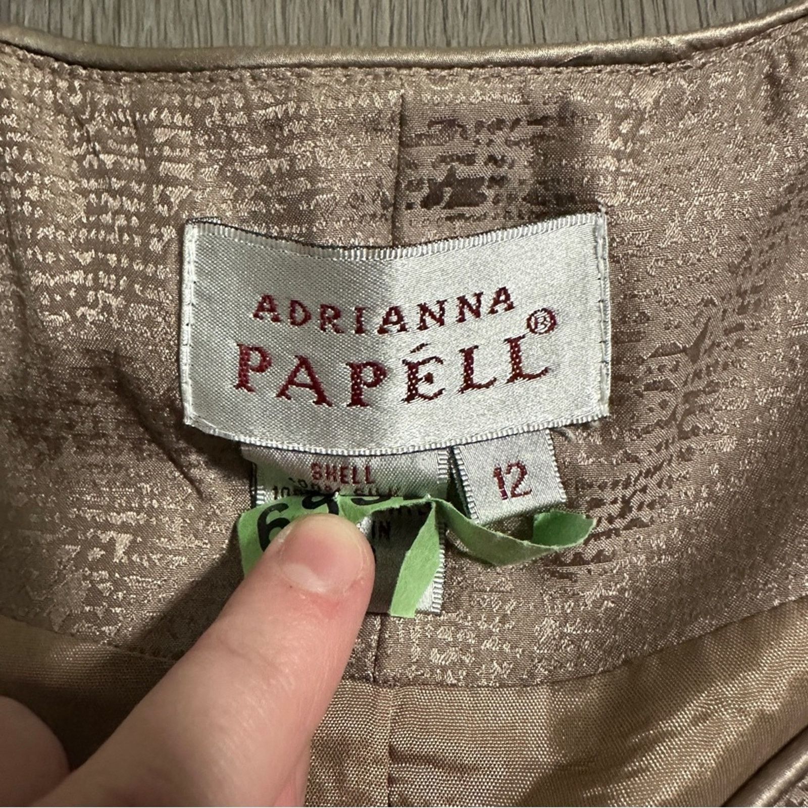 Adrianna Papell Adrianna Papell 100% Silk Beige Blazer Skirt Set Size 12 Size XL / US 12-14 / IT 48-50 - 8 Thumbnail
