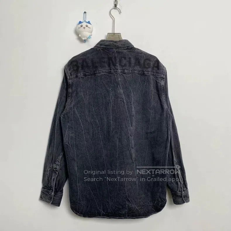 Balenciaga Balenciaga size 39 Distressed design back letter logo deni Size US S / EU 44-46 / 1 - 3 Thumbnail