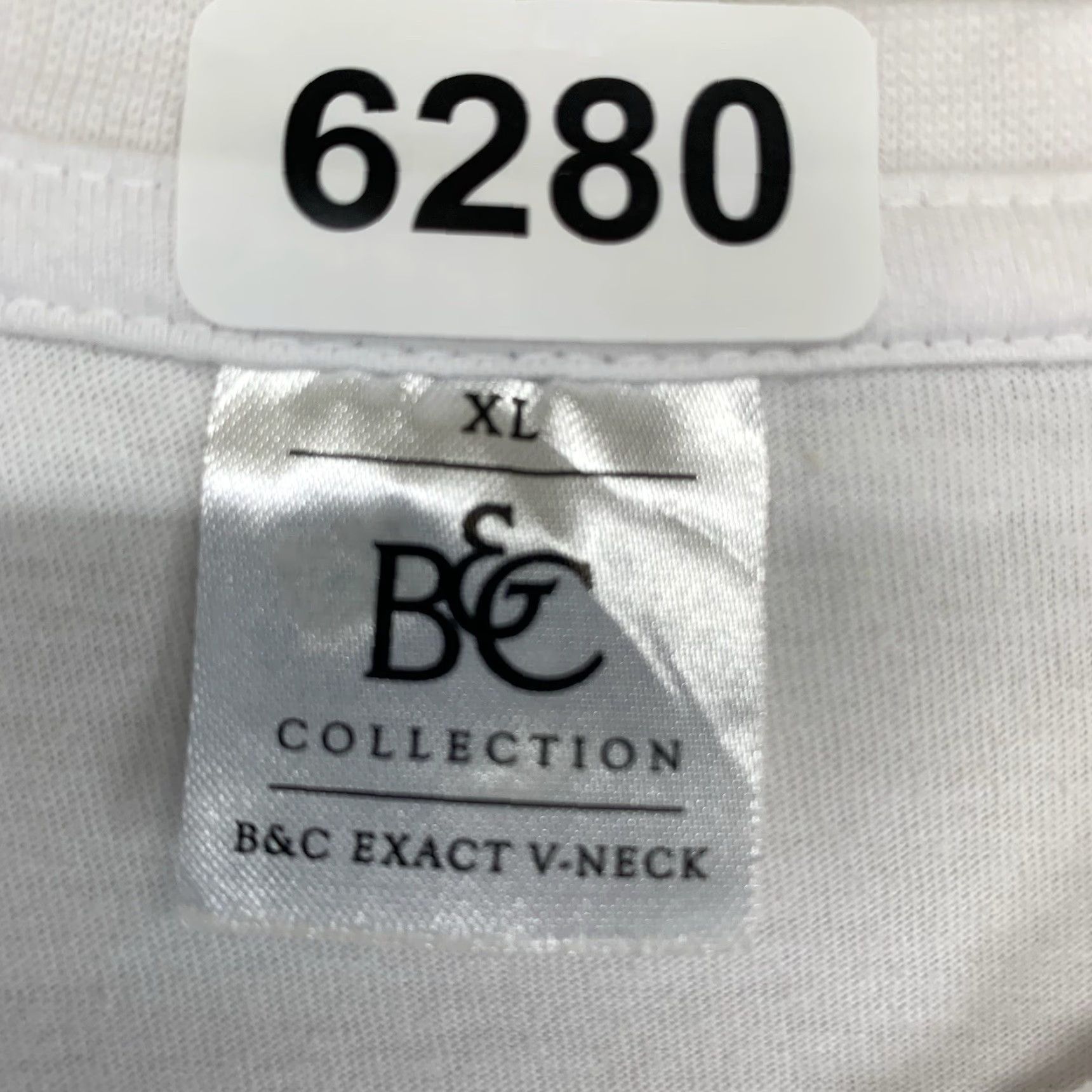 Vintage VINTAGE B&C Collection Gothic Christian T-Shirt Unisex Adults XL White 90s Travel Vacation Church Size US XL / EU 56 / 4 - 7 Thumbnail