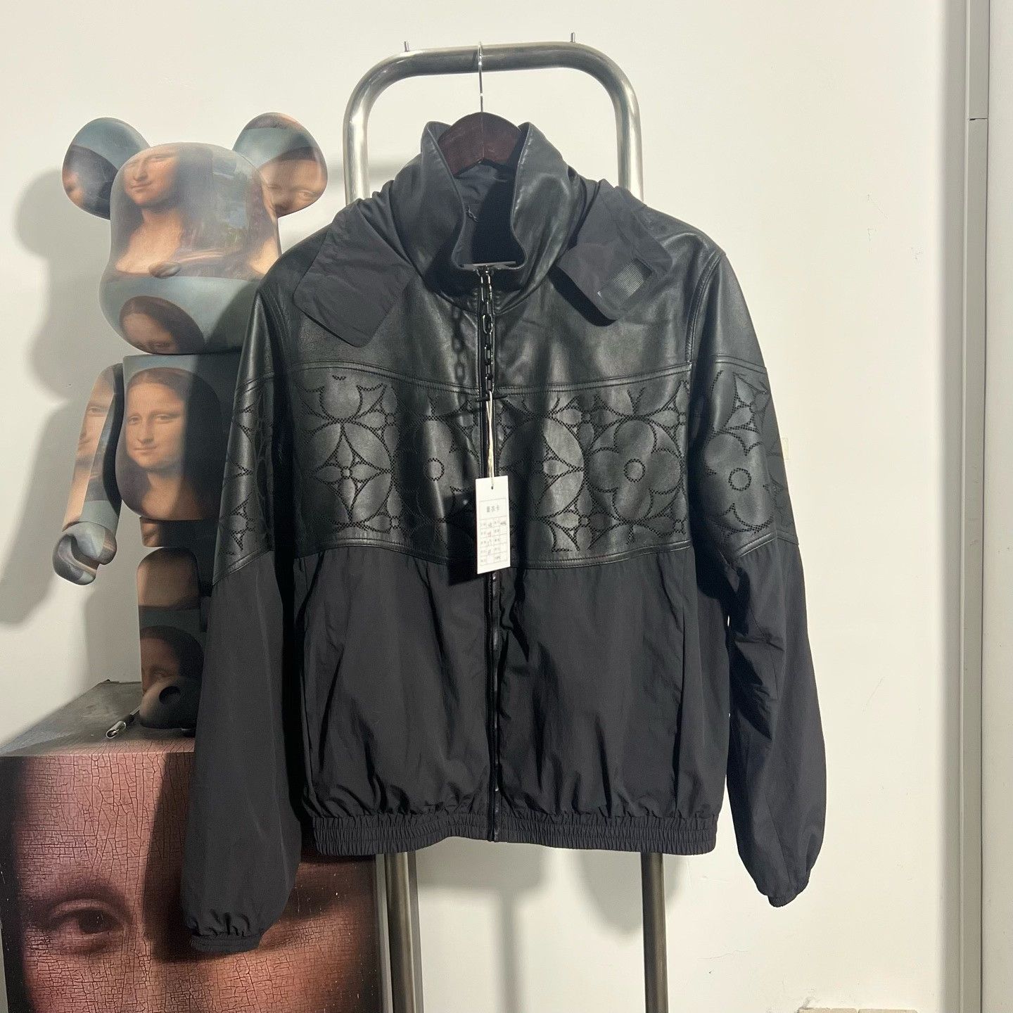 Louis Vuitton Louis Vuitton Jacket XS Women Size XS / US 0-2 / IT 36-38 - 1 Thumbnail