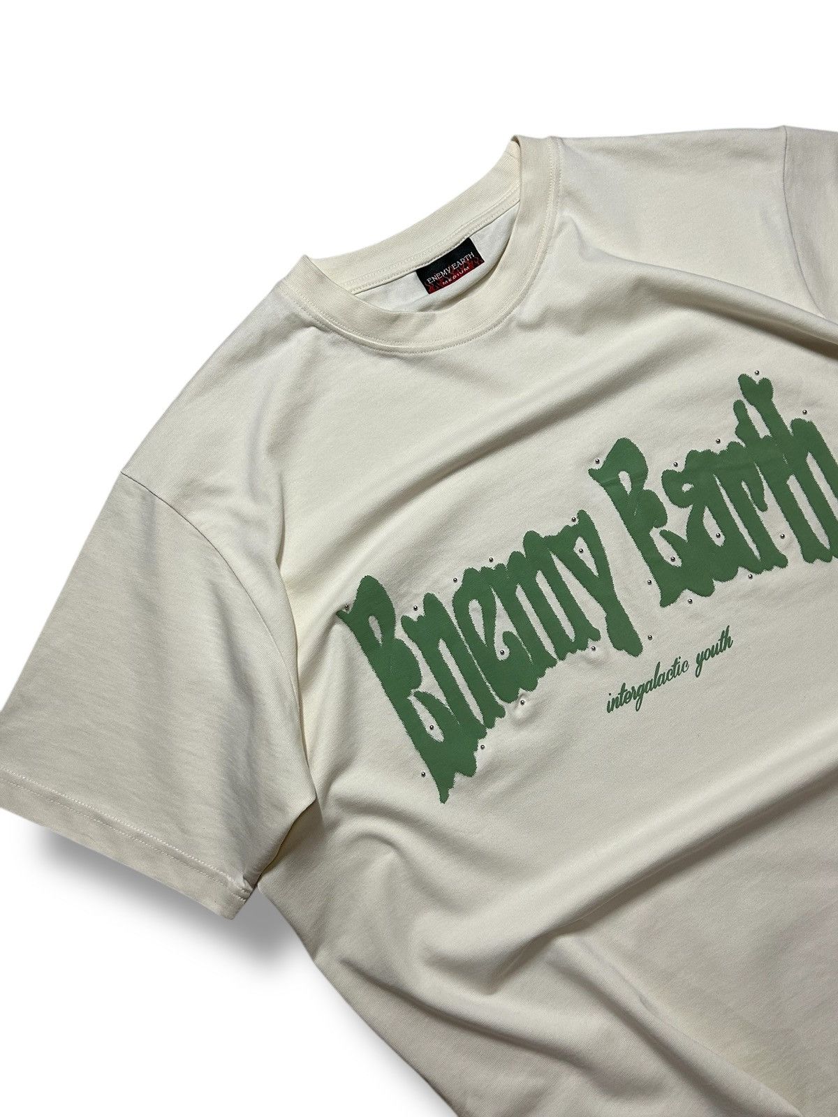 Japanese Brand × Supreme Enemy Earth T-Shirt Rare Y2K Graphic Streetwear Designer Tee Size US M / EU 48-50 / 2 - 3 Thumbnail