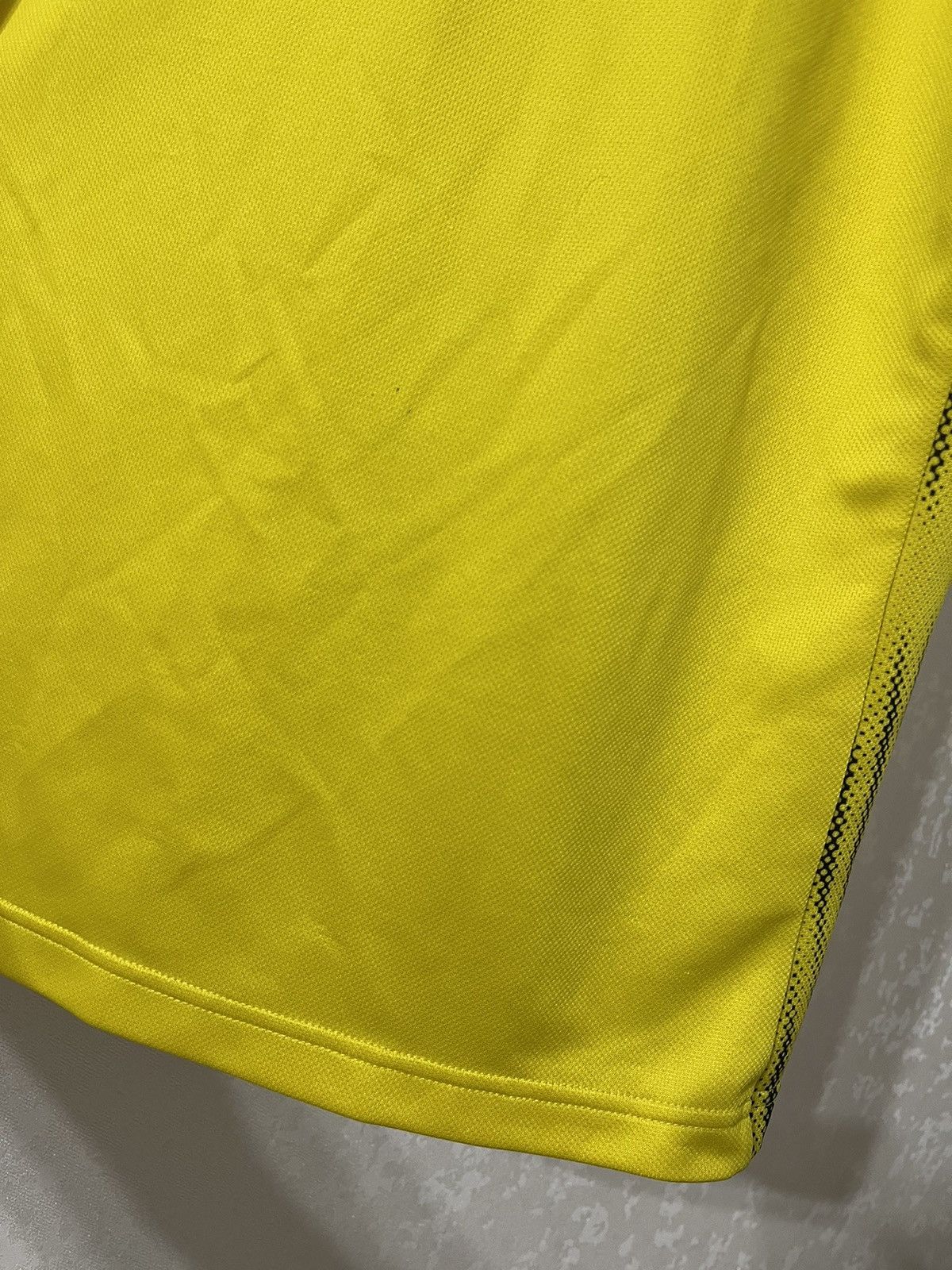 Puma Puma Borussia Dortmund Vintage Training Jersey Size US L / EU 52-54 / 3 - 6 Thumbnail