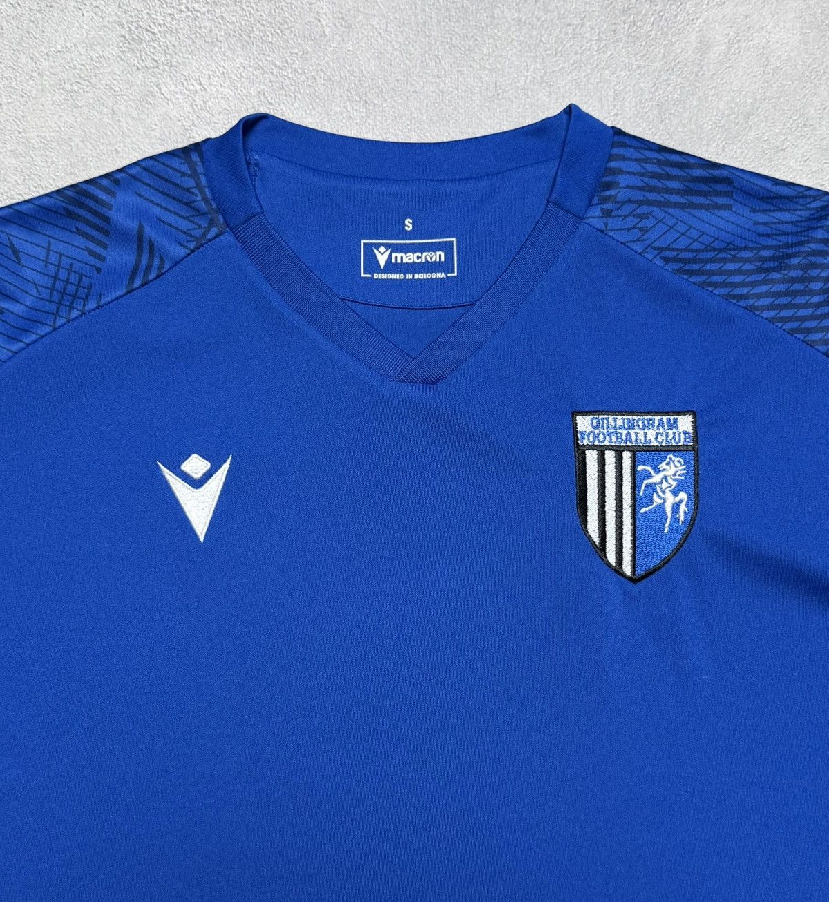 Macron Gillingham 2023 2024 Football Shirt Soccer Jersey Macron Size US S / EU 44-46 / 1 - 7 Thumbnail