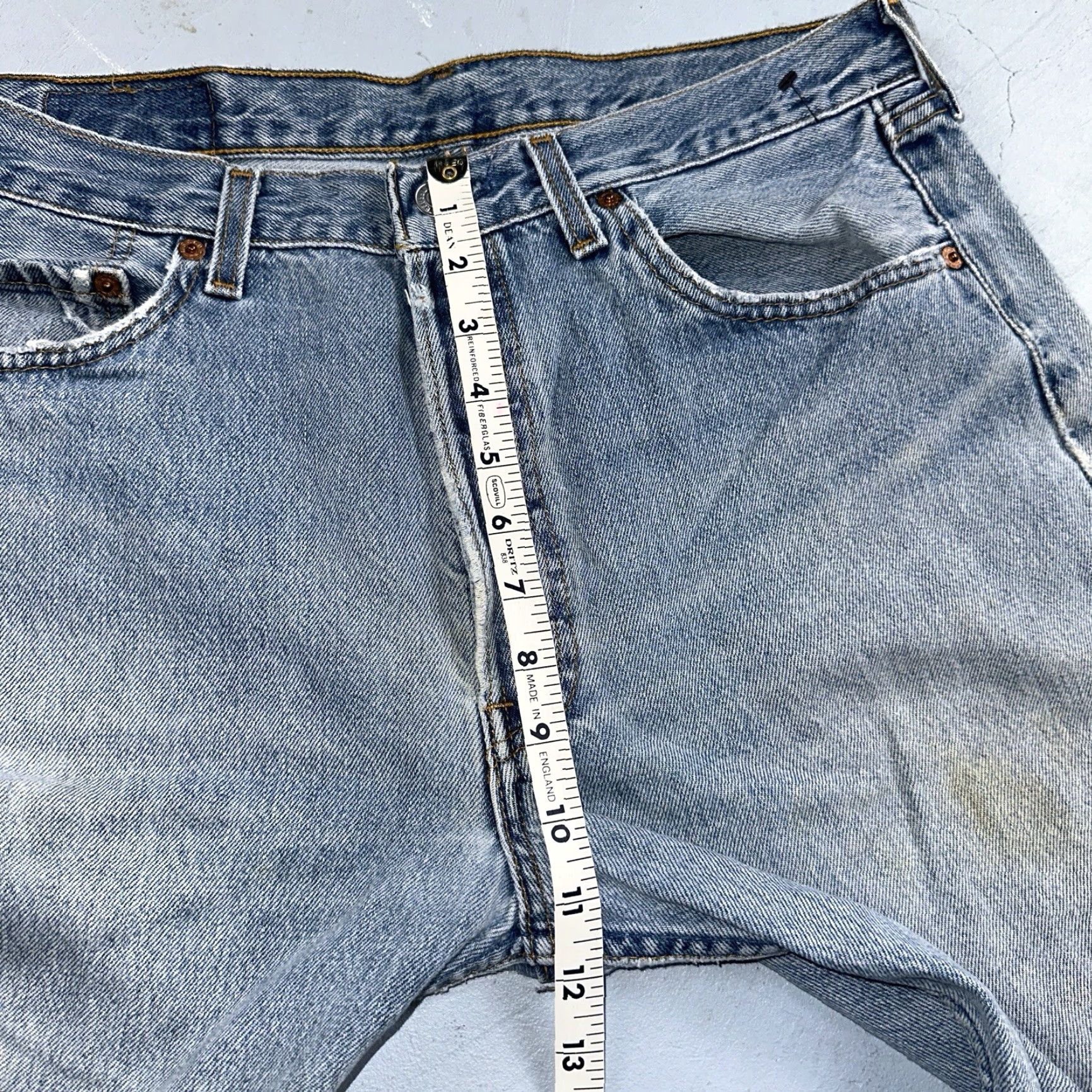 Levi's VINTAGE Levi's 501 Jeans Straight 90s 34x34 Light Blue Denim Men 34 Regular Master(Note: This line seems off). Size US 34 / EU 50 - 7 Thumbnail