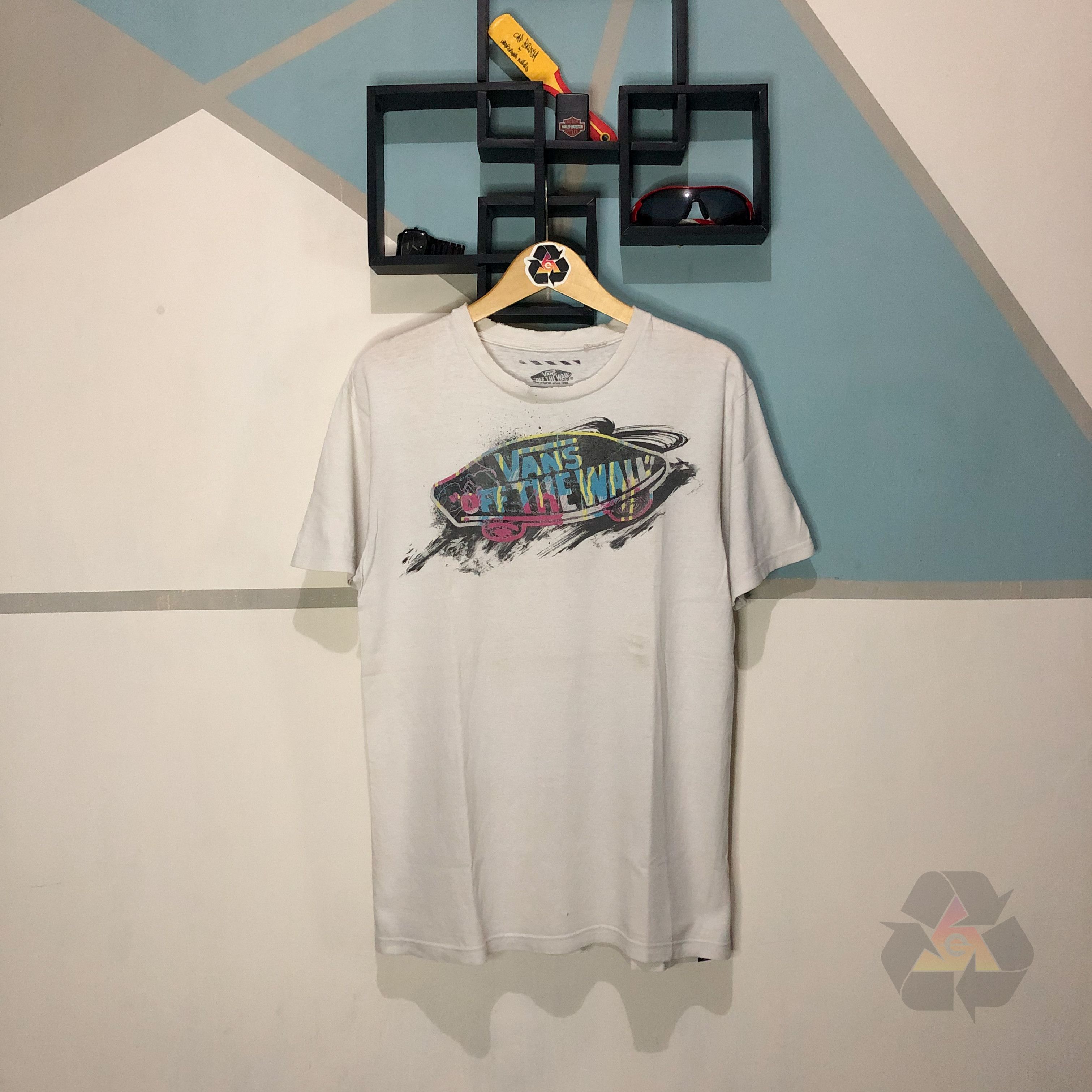 Vans Vintage Vans Off The Wall Classic Logo T-Shirt Size US M / EU 48-50 / 2 - 2 Thumbnail