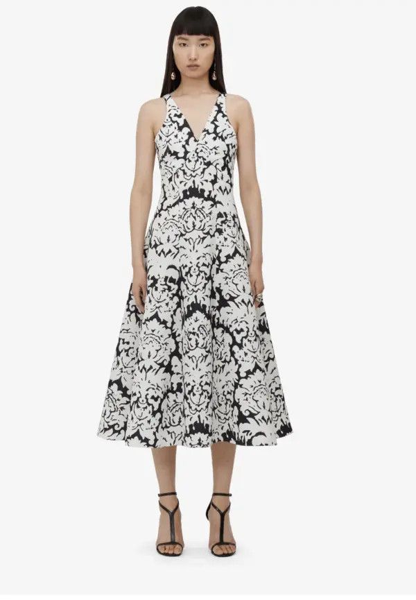 Alexander McQueen o1srvl11e0226 Damask Midi Dress In Black/White Size XL / US 12-14 / IT 48-50 - 2 Thumbnail