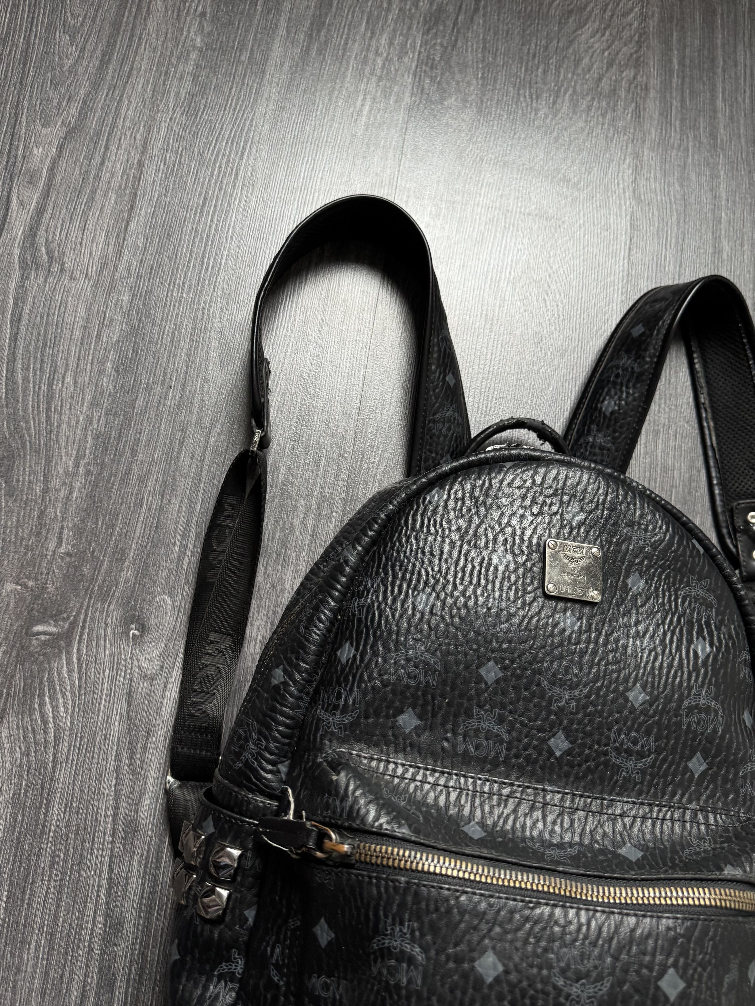 Other MCM Made In Korea Vintage Monogram Distressed Bag Size ONE SIZE - 3 Thumbnail