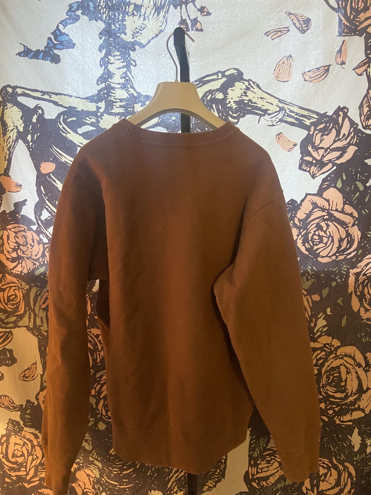 Supreme FW17 Step-Arc Crewneck