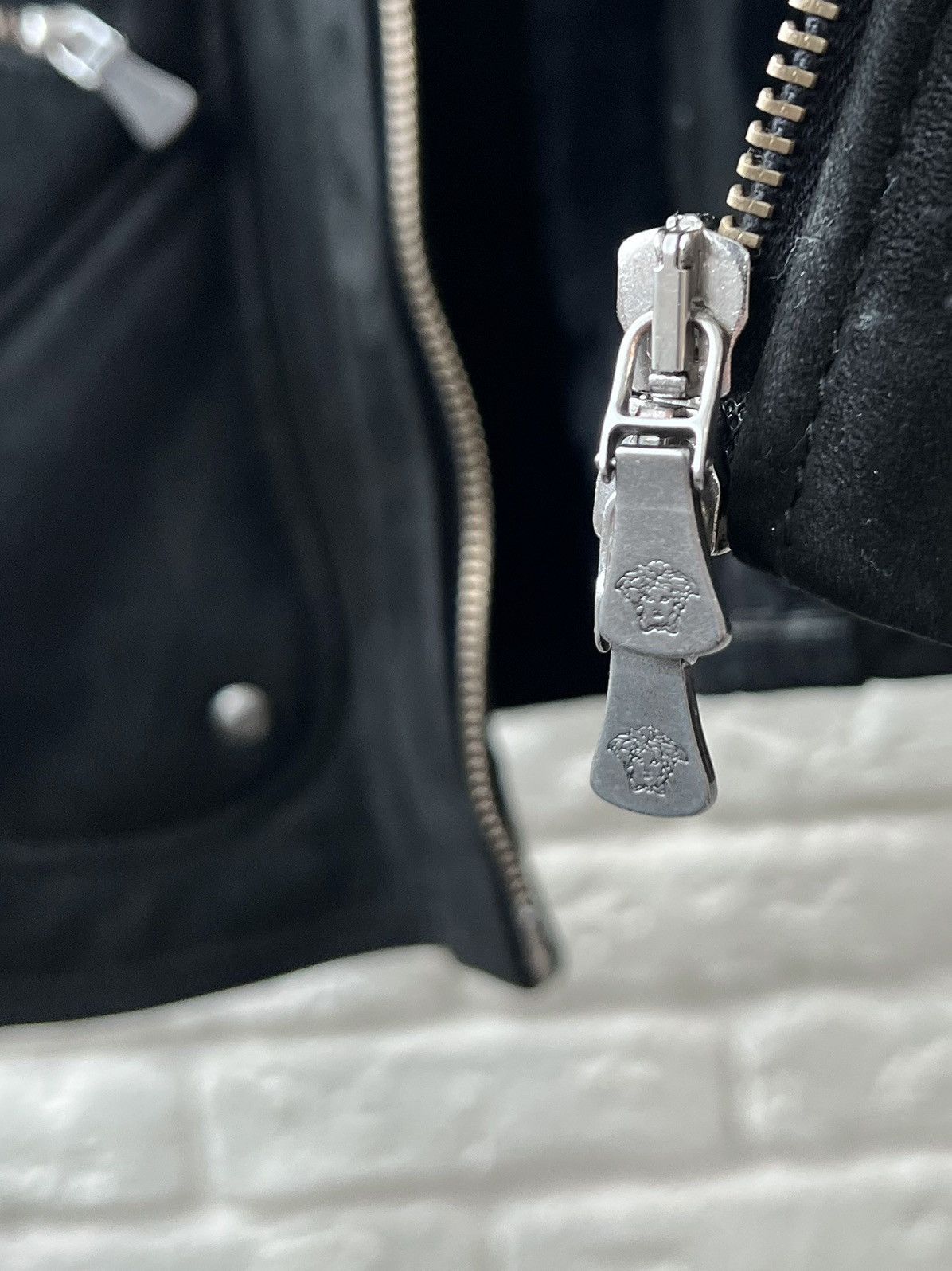 Versace VERSACE Shearling Suede Black Zip Coat Jackey Size M / US 6-8 / IT 42-44 - 7 Thumbnail