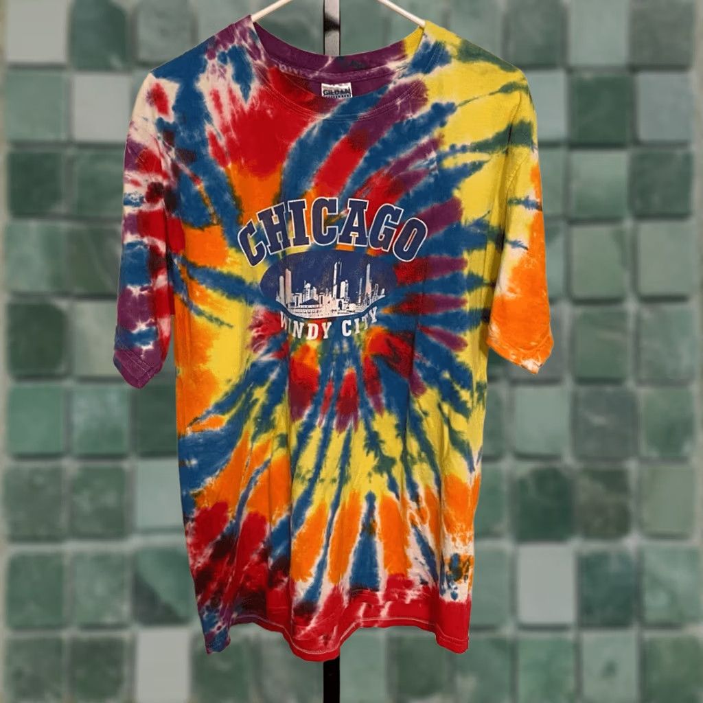Gildan Gildan Activewear T-Shirt Men Tie-Dye Chicago Windy City Short Sleeve Large Multicolor Crew Neck Front Graphic Print Size US L / EU 52-54 / 3 - 1 Thumbnail