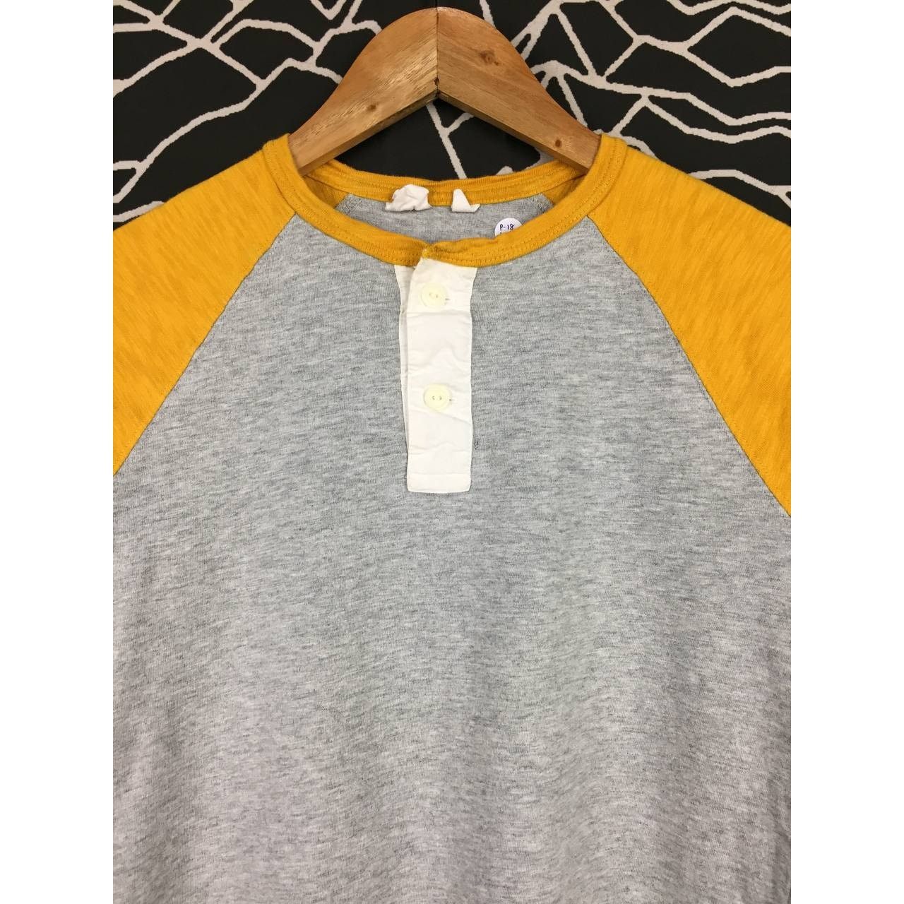 Gap × Vintage GAP Striped Sleeve Henley Neck Longsleeve Tee Youth XXL Size US S / EU 44-46 / 1 - 3 Thumbnail